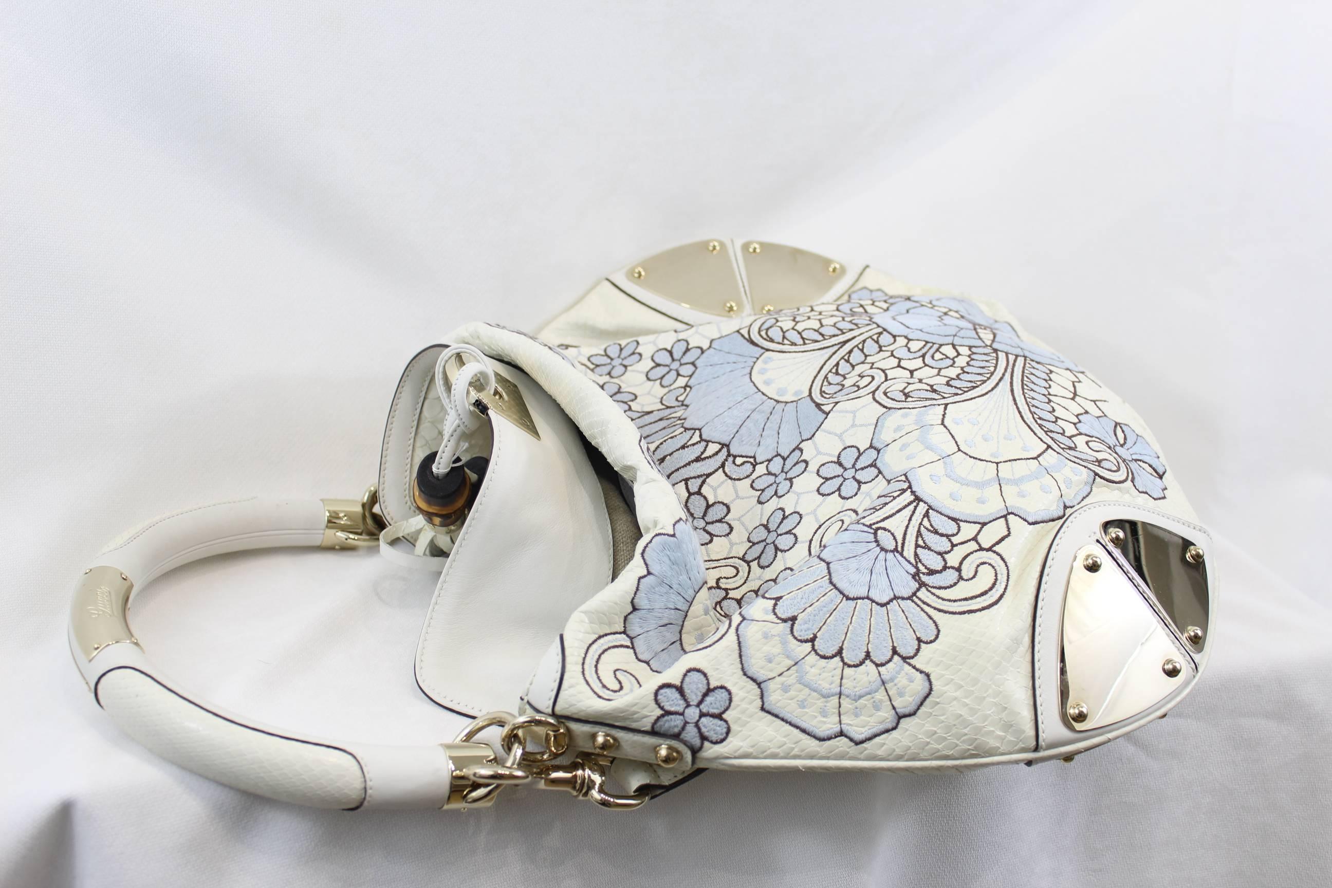Gucci Indy White Snake Bag. Free standard Shipping 2