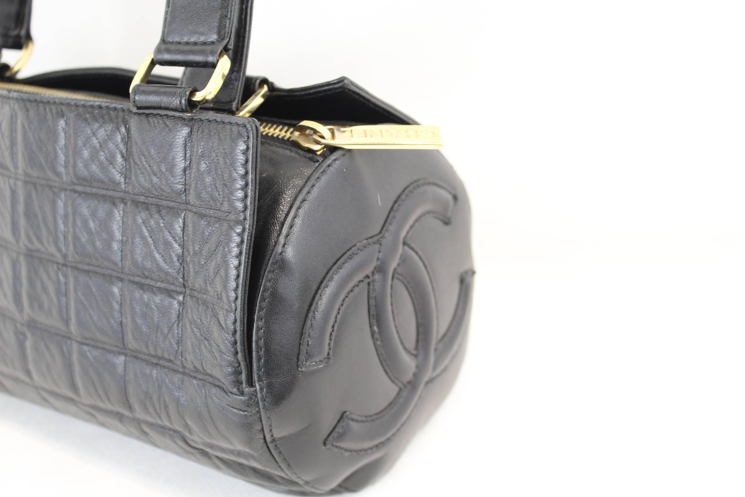 Chanel Black Calfskin leather Chocolat Shoulder Bag 2