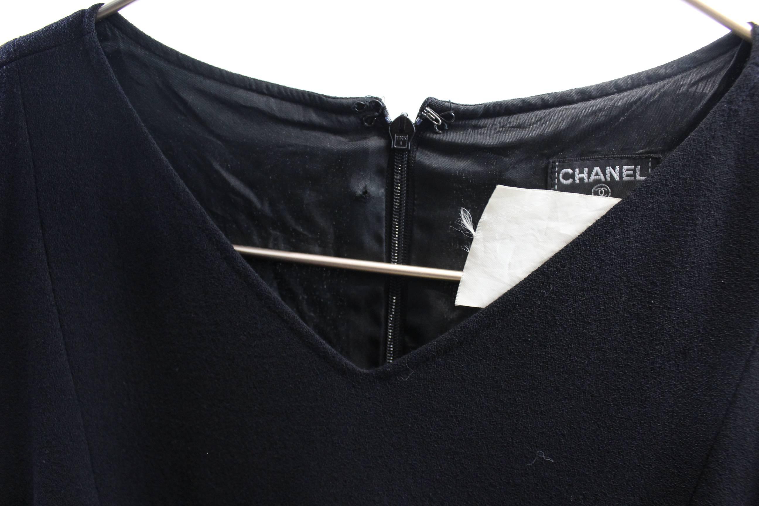 Women's Chanel Little Black Dress. Size 38 For Sale