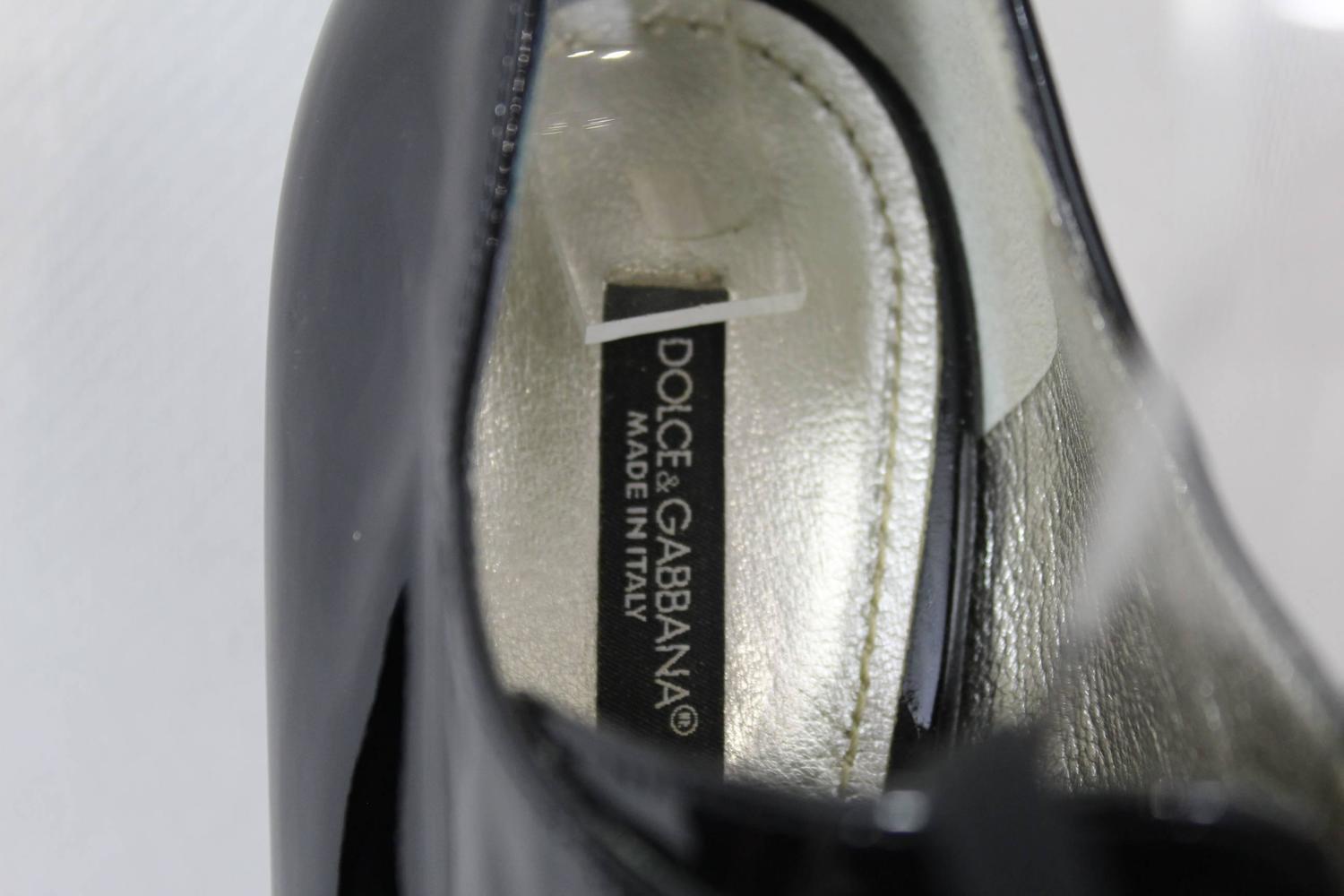 Nice Dolce Gabanna Black Patented Leather Shoes For Sale at 1stdibs