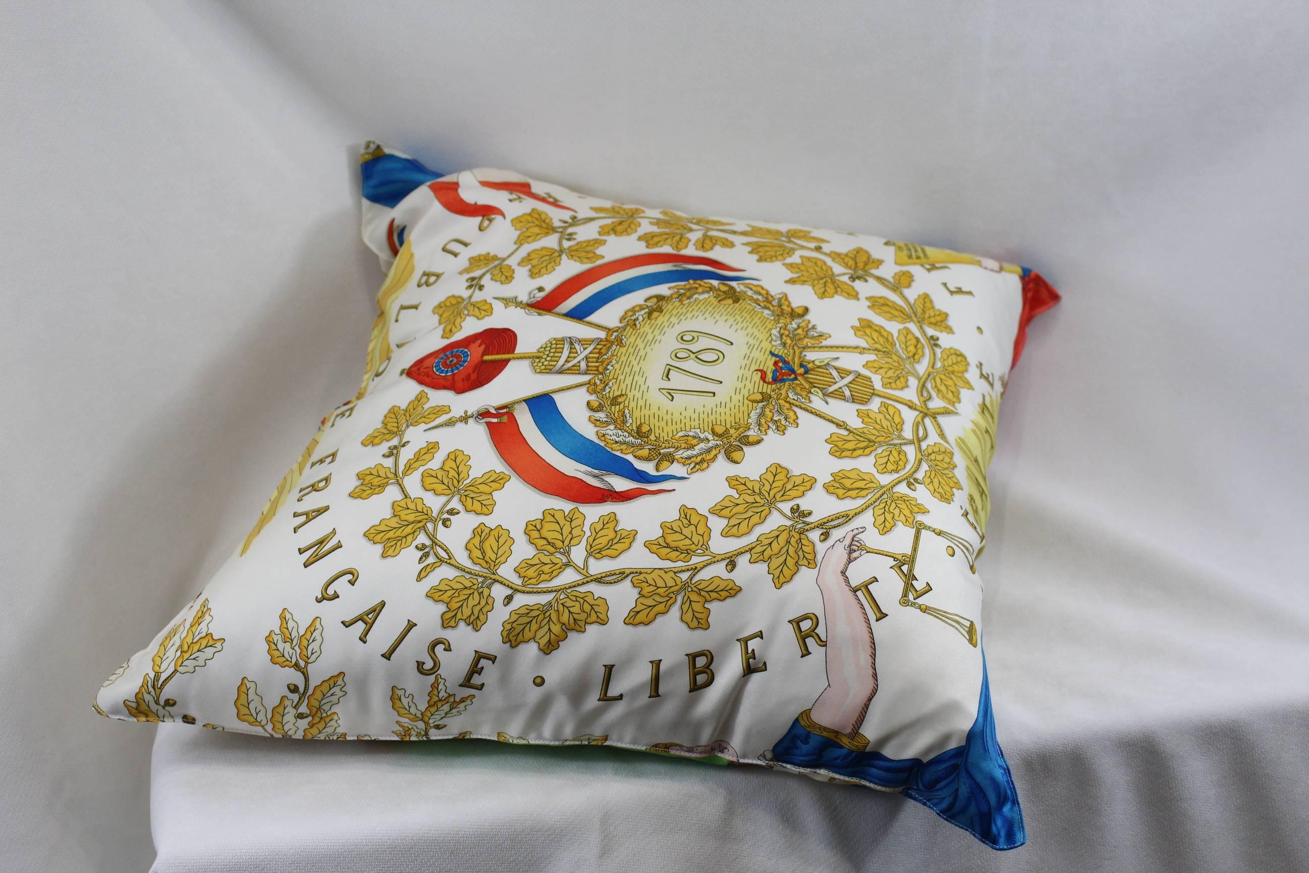 Hermes Silk Pillow French Republique In Excellent Condition In Paris, FR