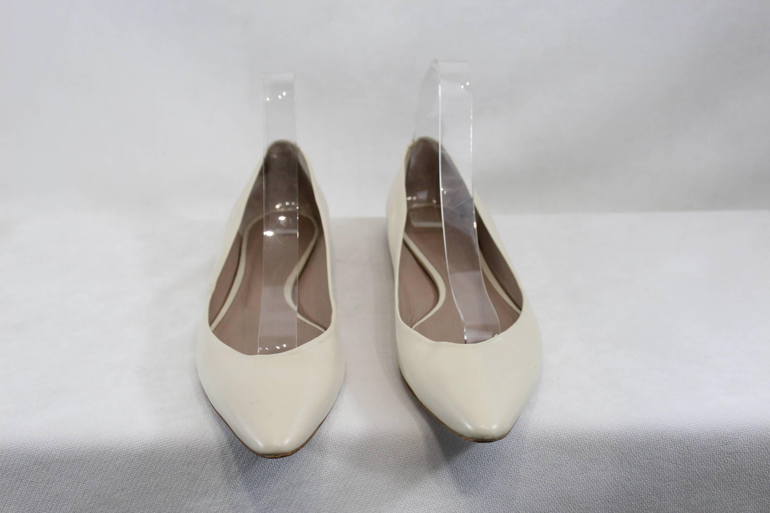 Brown 2016 Chloe Flat Shoes Size 7, 5. Retail price 470$