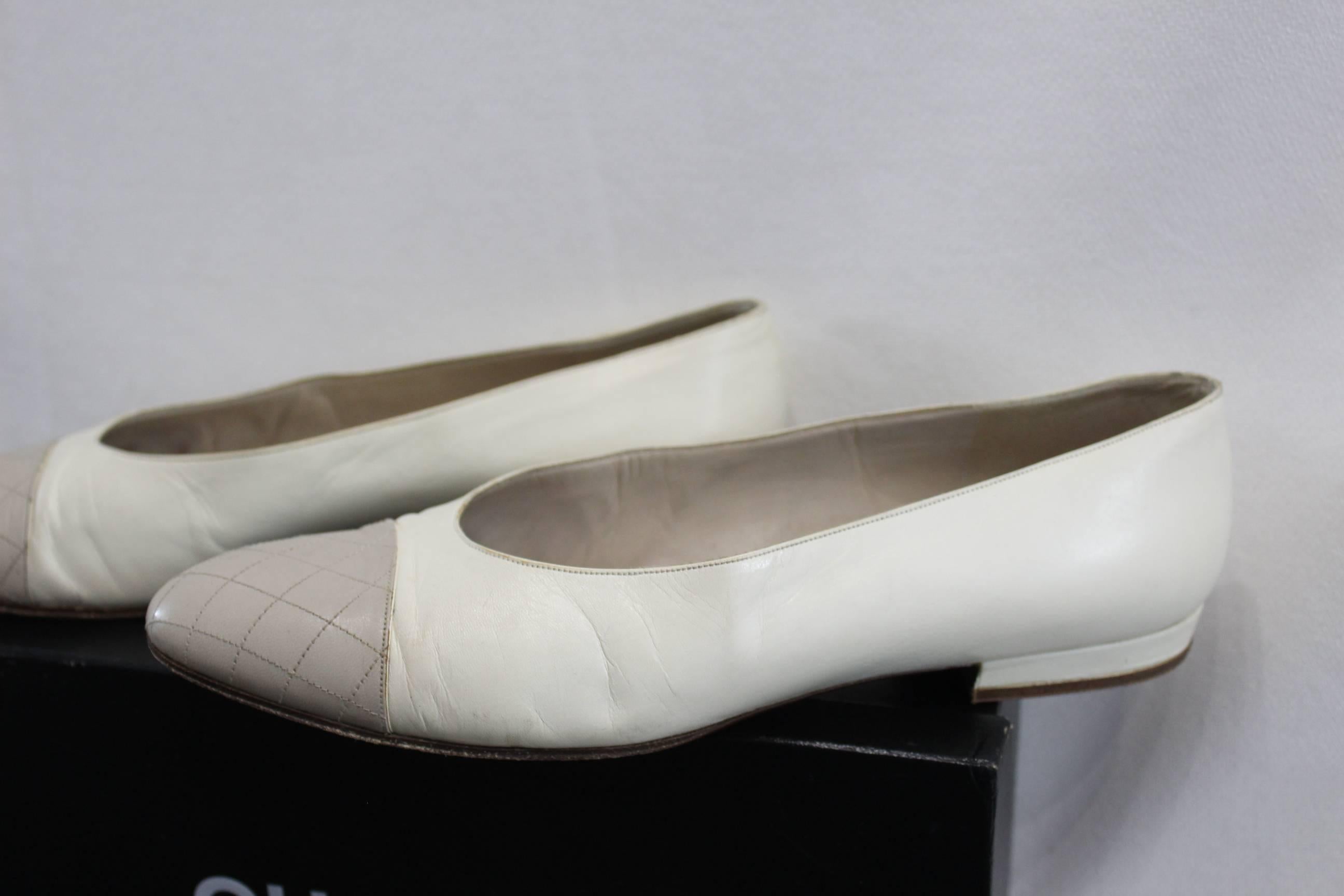 Black Chanel Beige Flats Size 8, 5