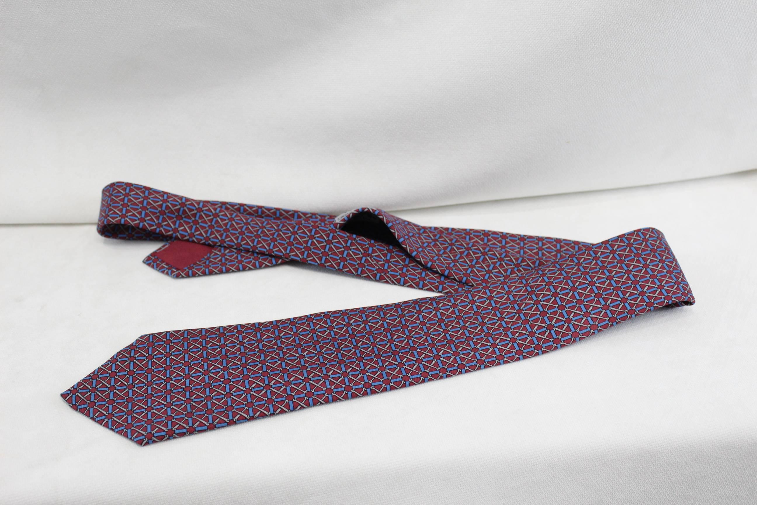 Really nice vintage Hermes tie.
Good condition.