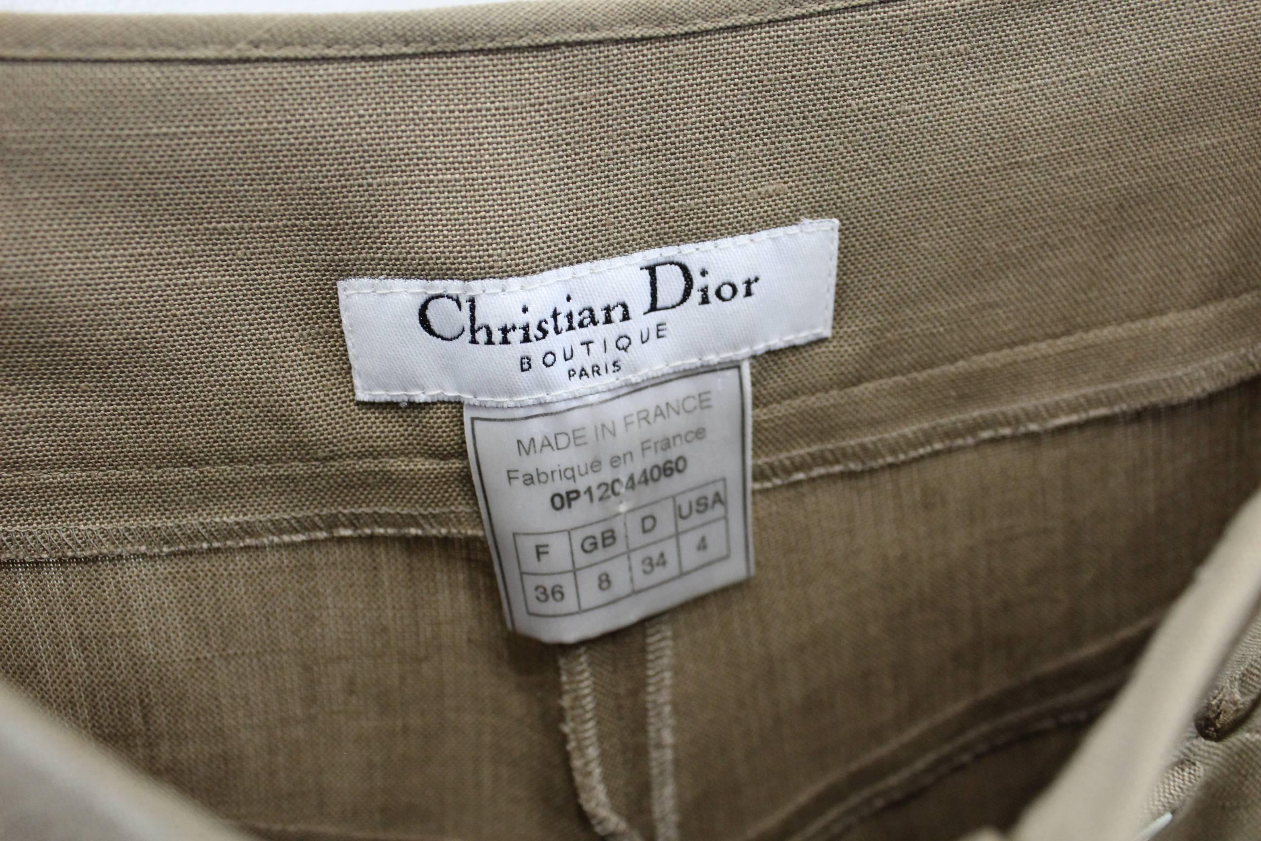 Really nice Dior Boutique Trouser in brown lin.

really good condition.

Size french 36 or US 4 (see label)