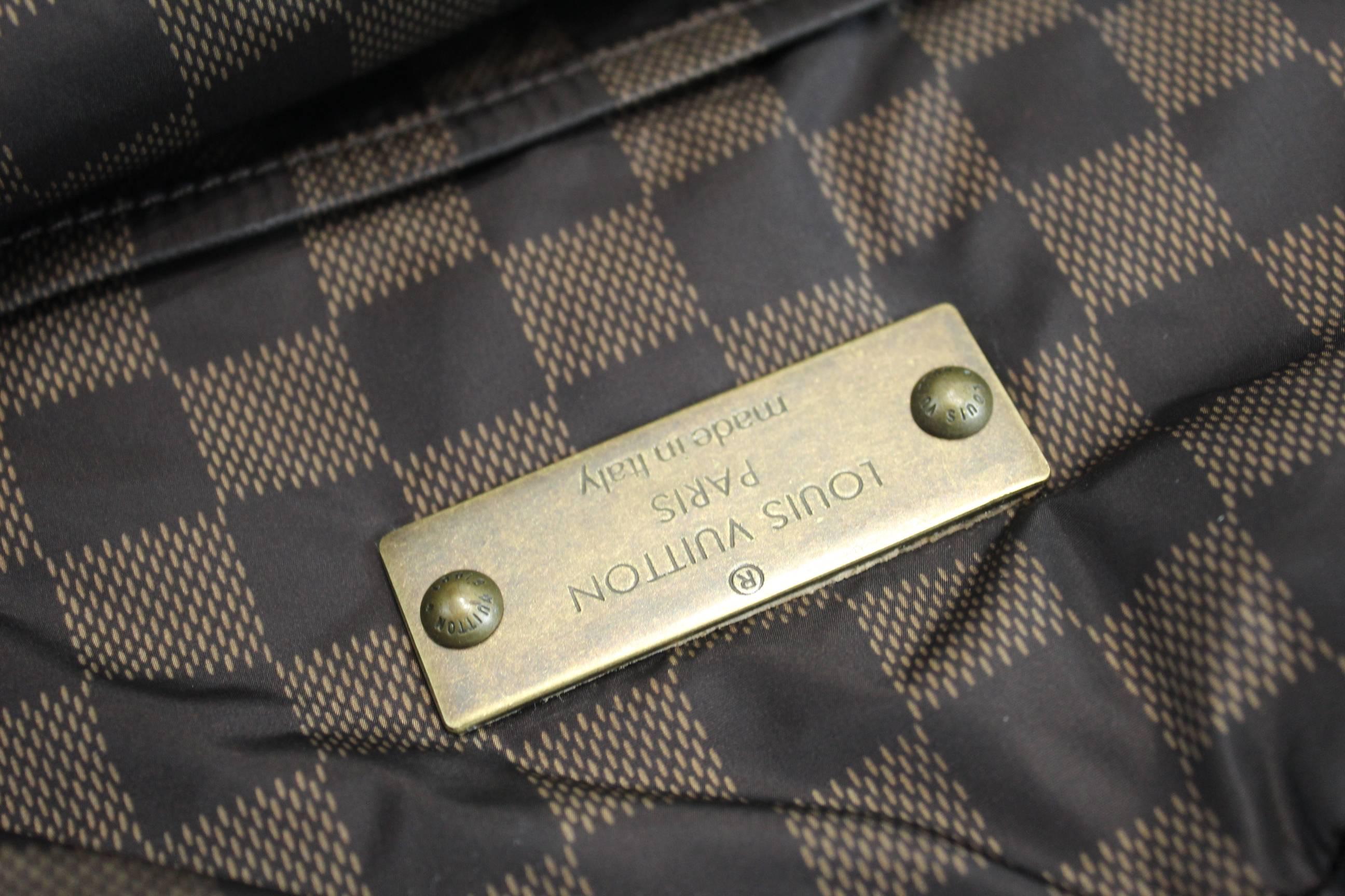 Kangaroo leather Louis Vuitton Soana Bag. Runaway 2008 In Good Condition For Sale In Paris, FR