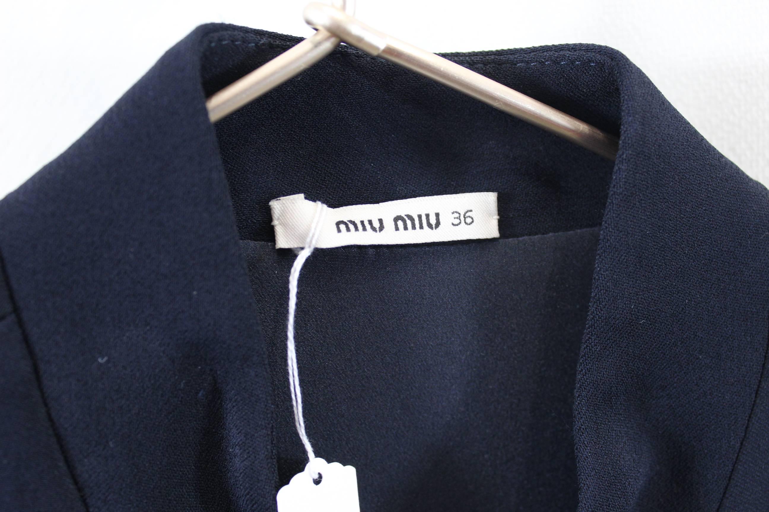 Women's Miu Miu Navy Day Dress in excellent condition. Retail Price 1300$. S 36 For Sale