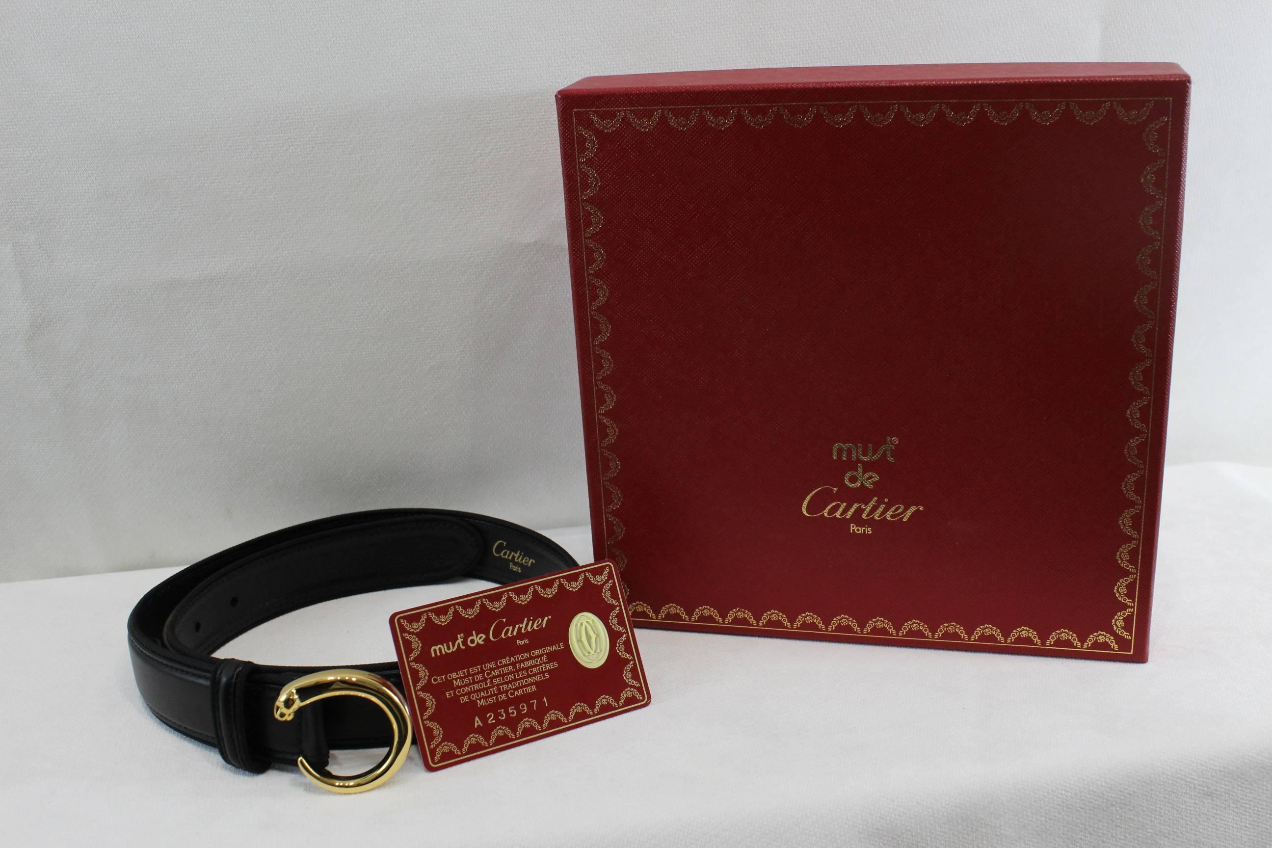 Really ncie Vintage Cartier Belt with Panthere Buckle.

Never used

Coming with box and card

Size S: maximum lenght 30"