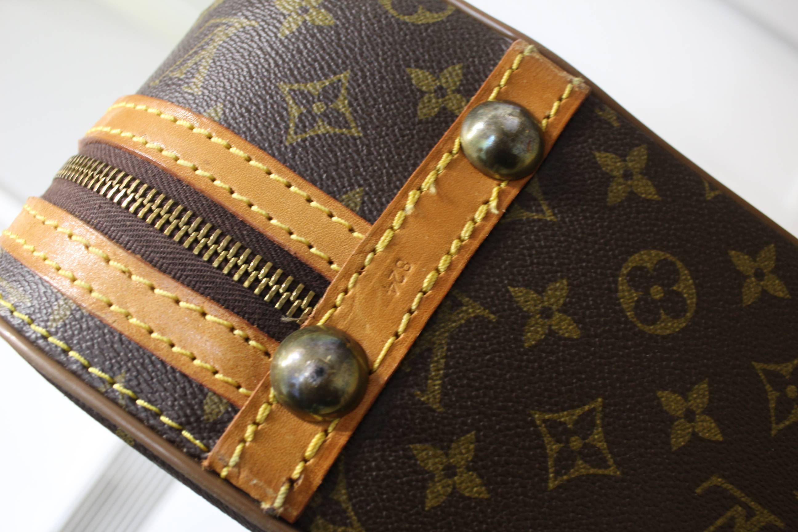 rare Vintage Louis Vuitton Semid Rigid Travel Suitase Bag for Badmington Rackets In Good Condition In Paris, FR