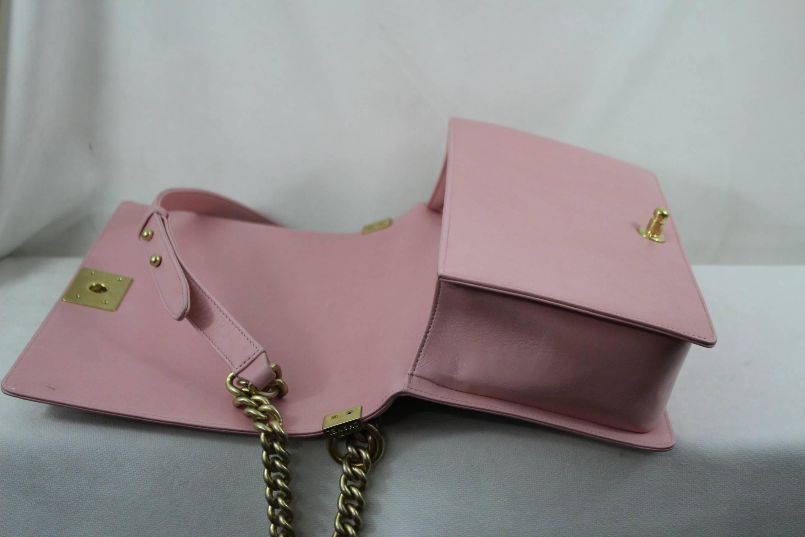 Women's Chanel Pink Leather and Tweed Boy. Big size. Golden hardware