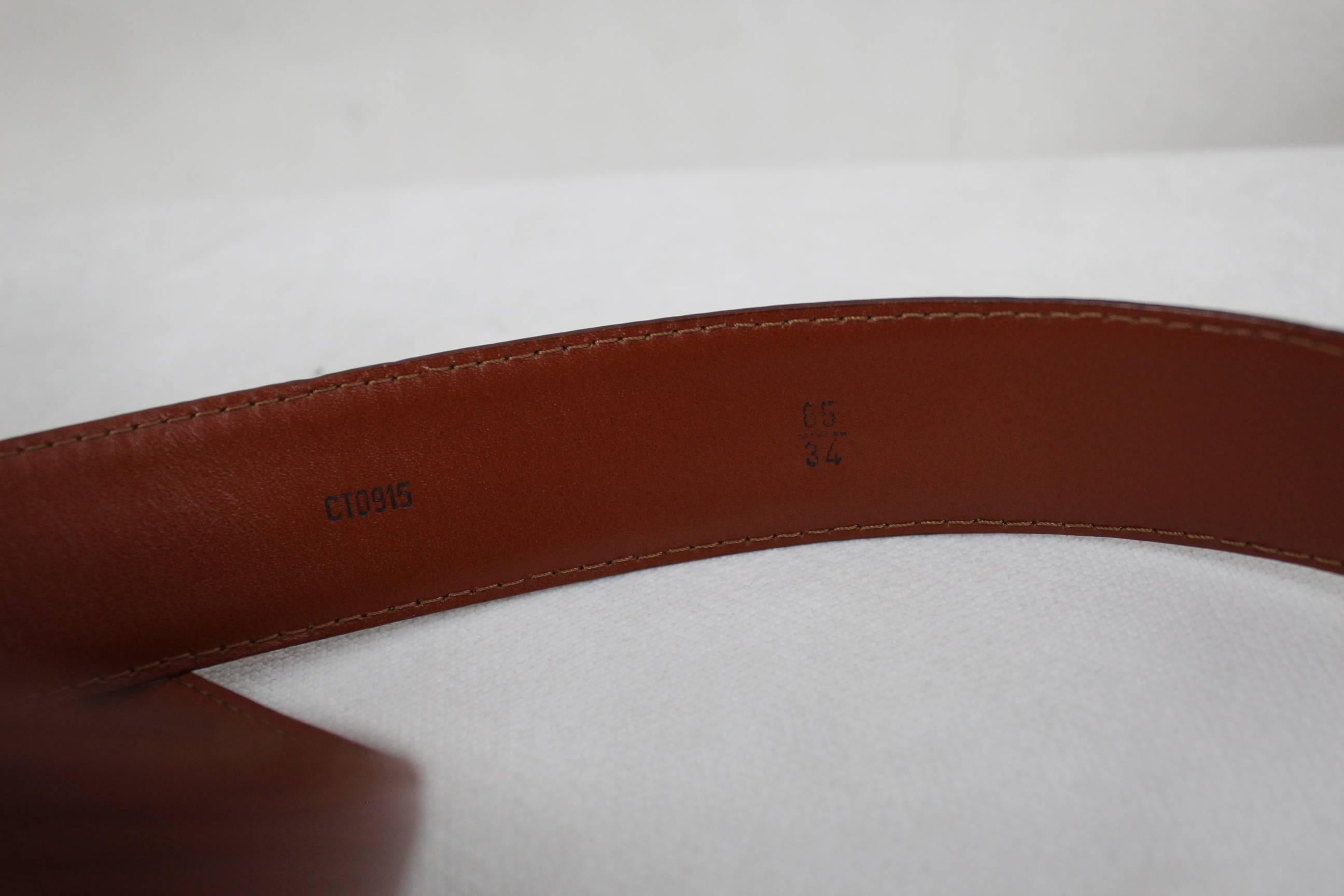 Really nice vintage Belt from Louis Vuitton in brown Epi leather.

Size 85