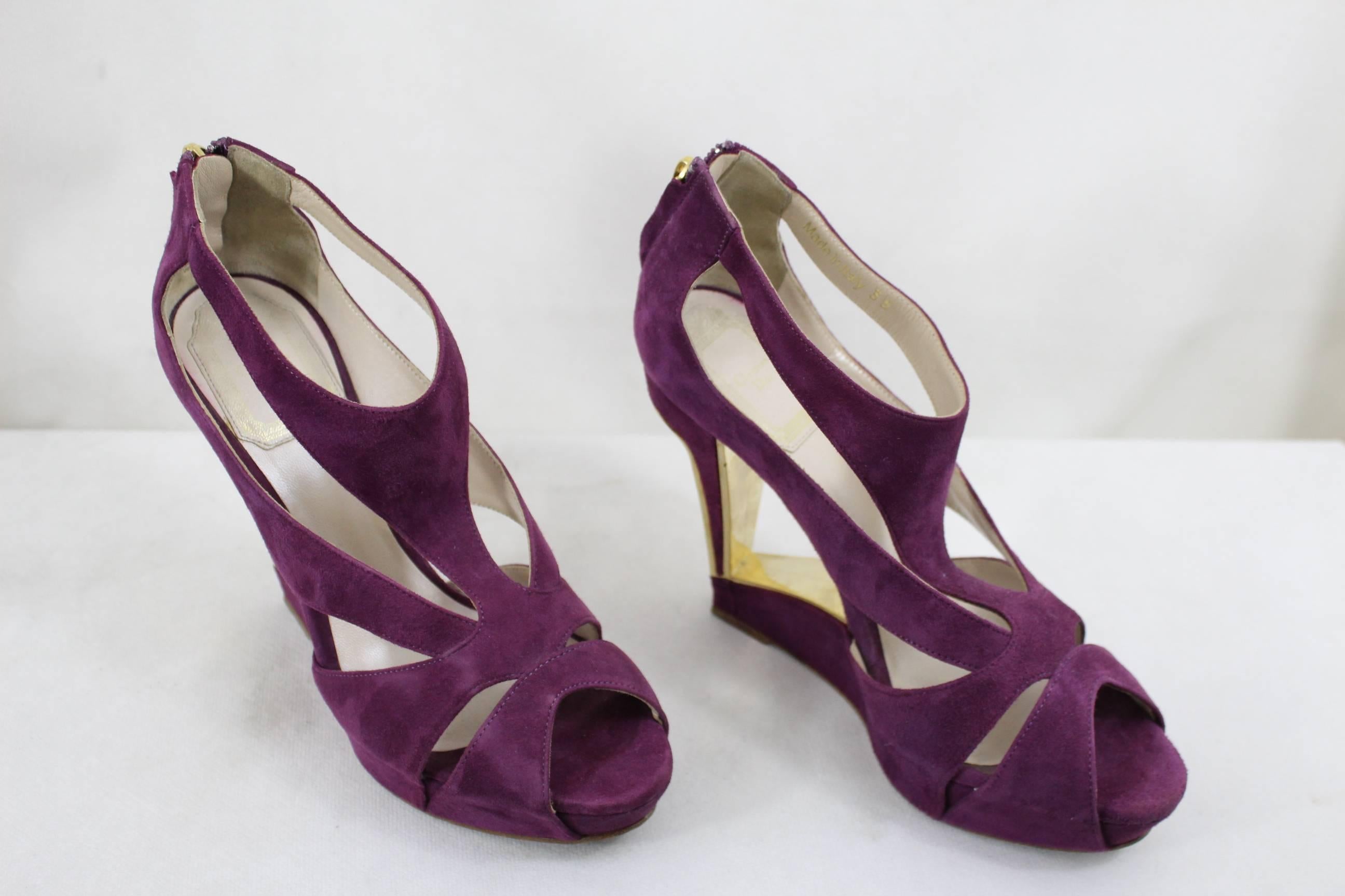 Christian DiorGolden and Purple Architectural Sandals. Size 4 (35 FR) For Sale 2