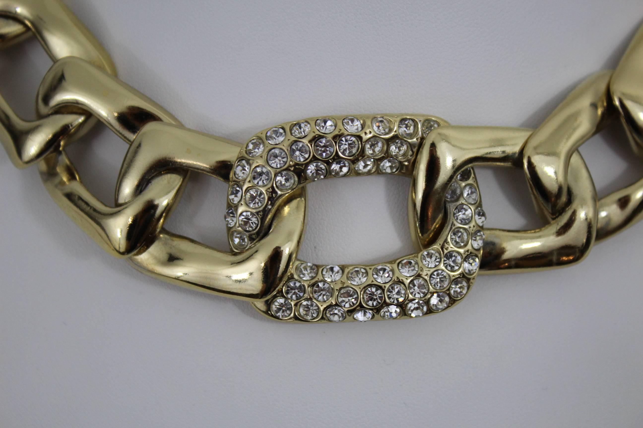 Vintage Yves Saint Laurent Jewlery Set in GOld Plated Metal In Good Condition For Sale In Paris, FR