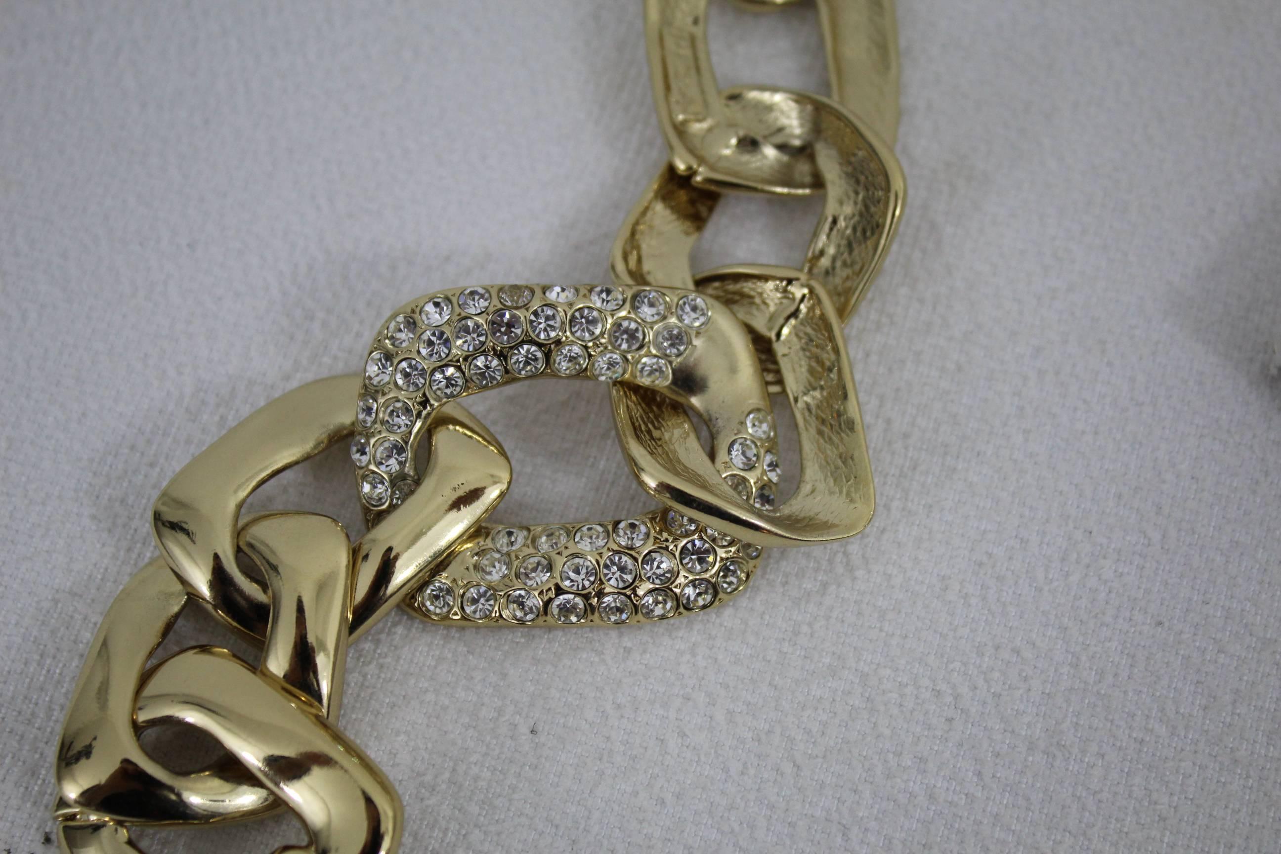 Vintage Yves Saint Laurent Jewlery Set in GOld Plated Metal For Sale 3