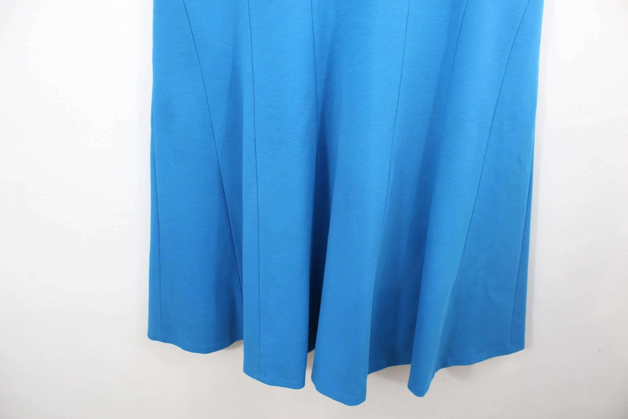 Diane von Furstenberg Lovely Blue Day Dress. Size 6 In Excellent Condition For Sale In Paris, FR