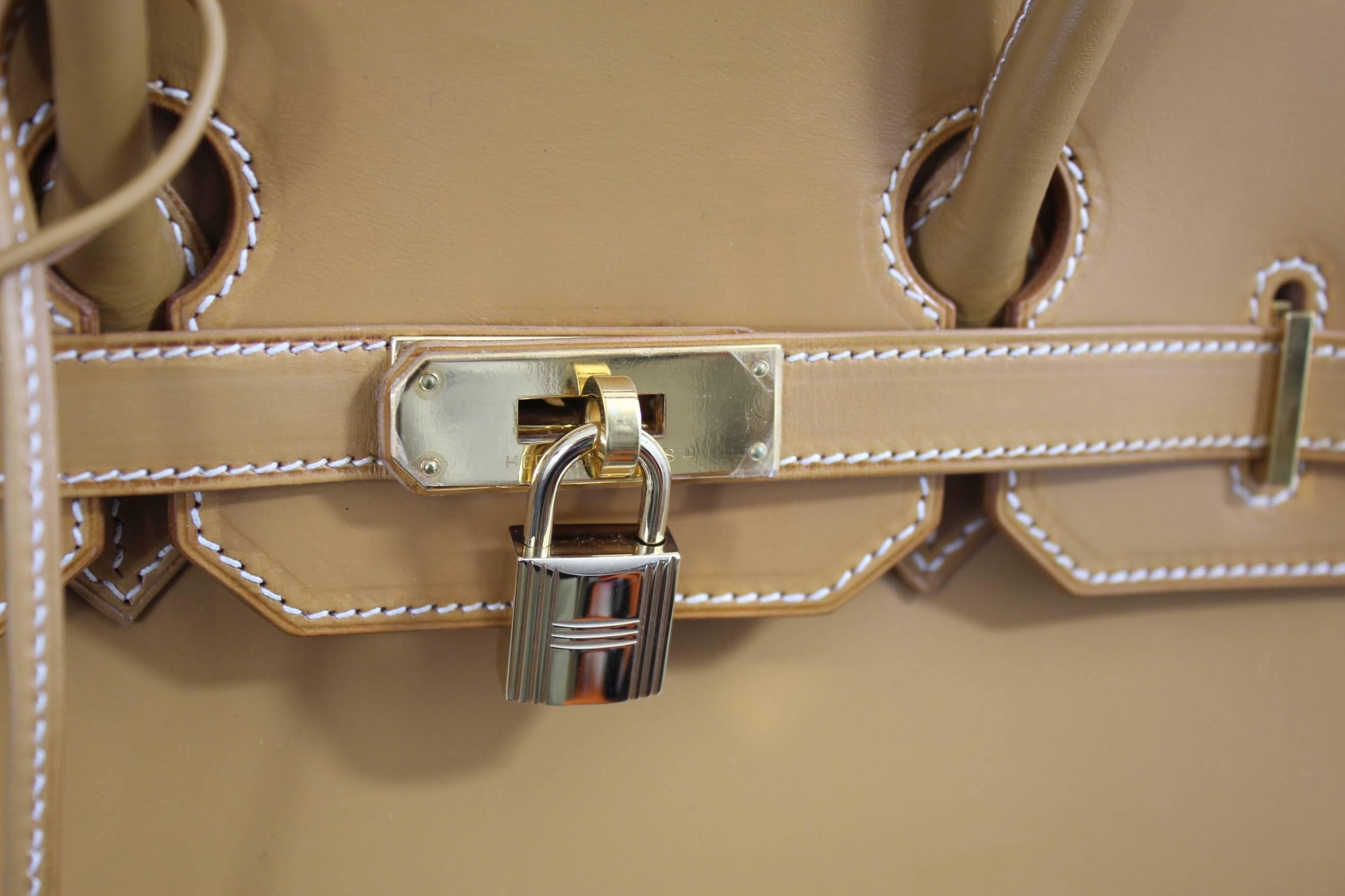 Lovely 2004 Hermes Birkin 35in Natural Calf Leather. Excellent condition.  4