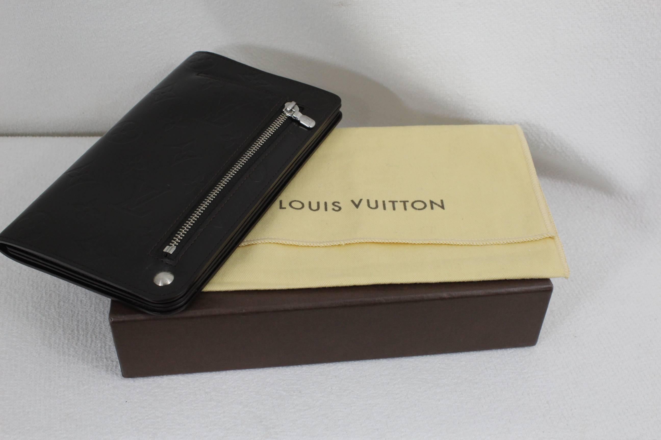Women's or Men's Collector's Louis Vuitton Whist Brown Leather Wallet