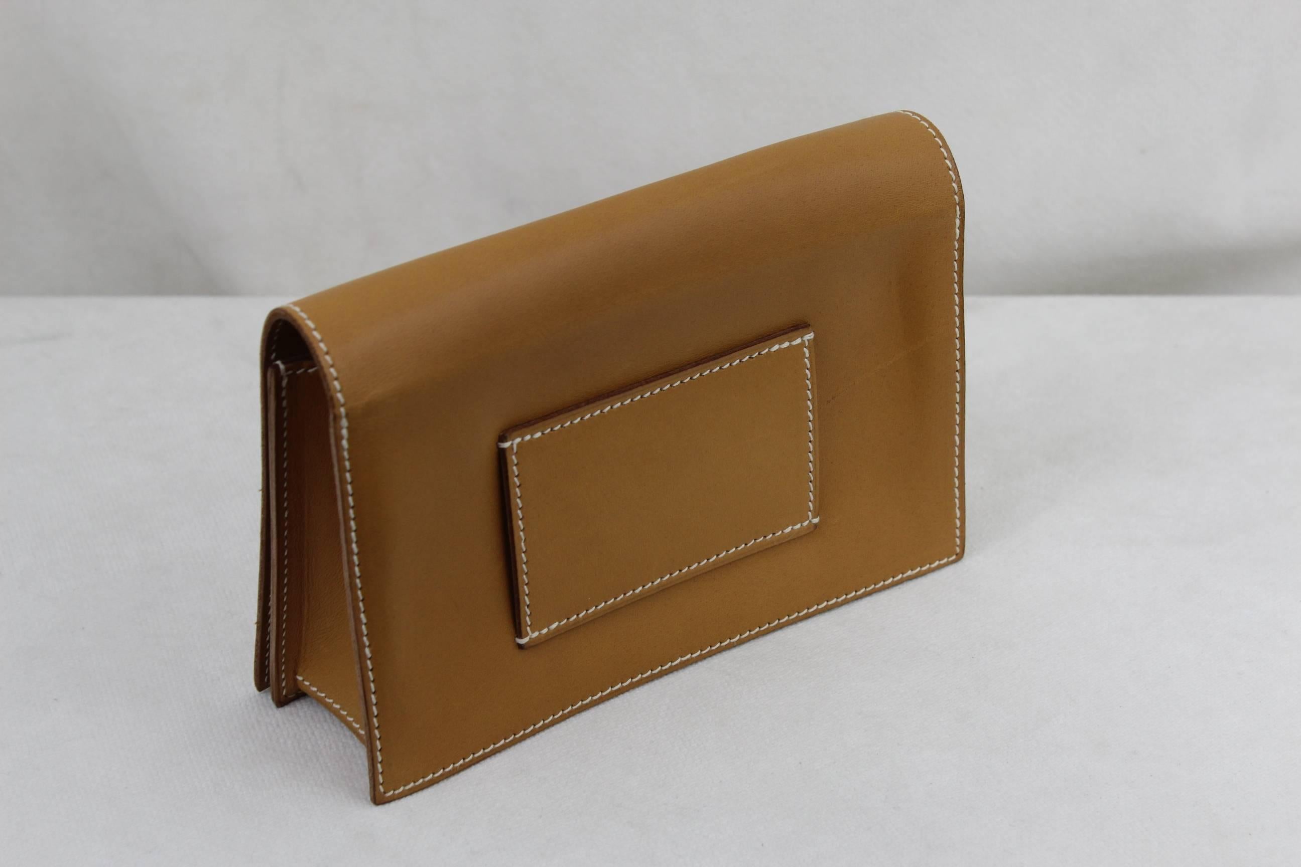 Nice Hermes Beltbag in natural gold leather

size 6.4x4.2

