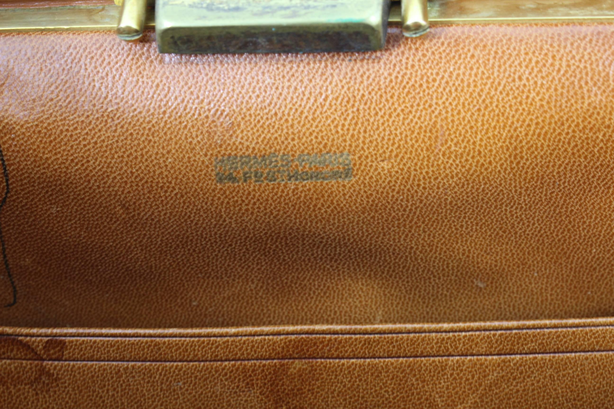 Brown Vintage Hermes Doctor Bag with Jewlery Compartiment. With 2 Keys