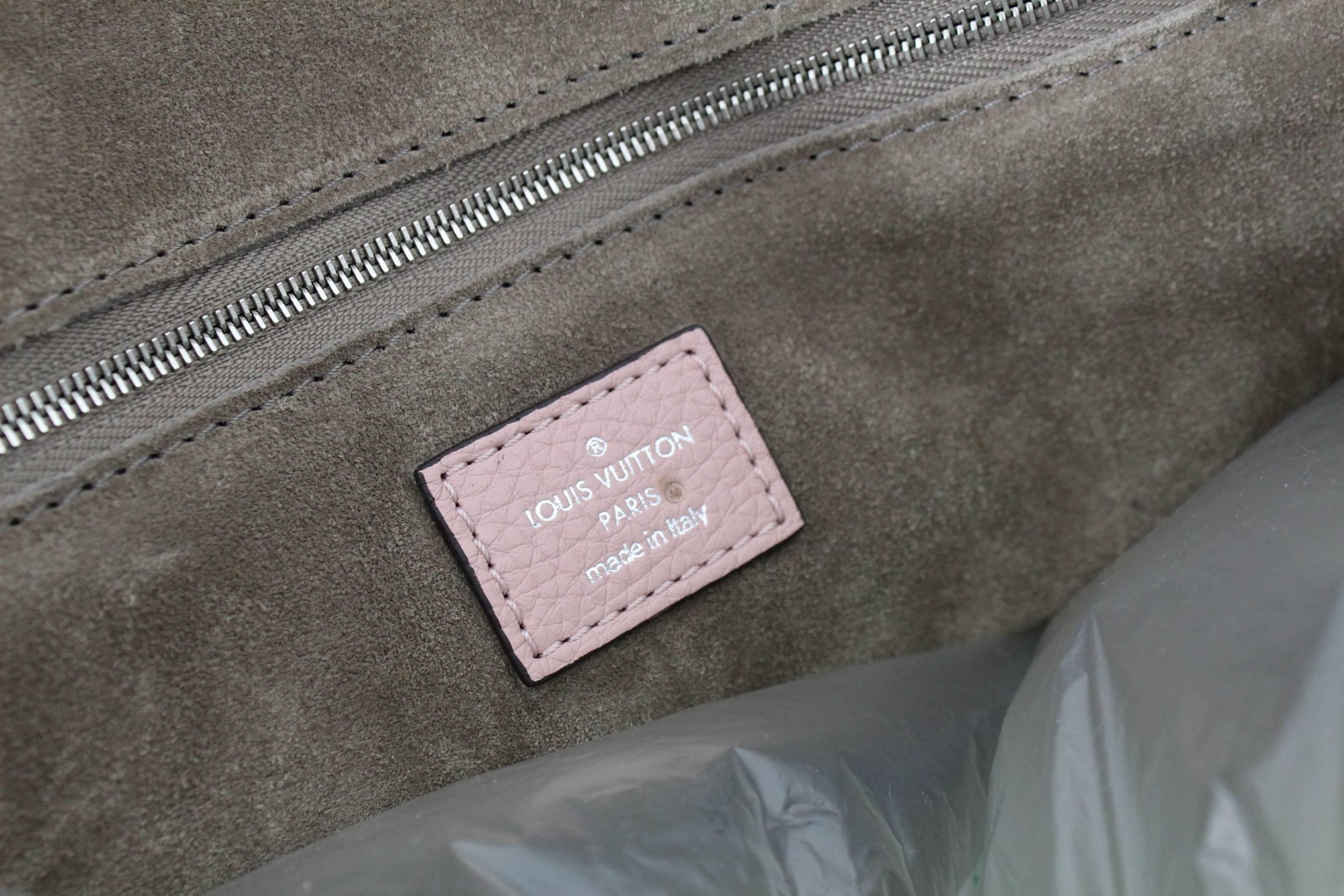 Women's or Men's Louis Vuitton Pink Lockit Clemence Taurillon Bag with Shoulder Strap