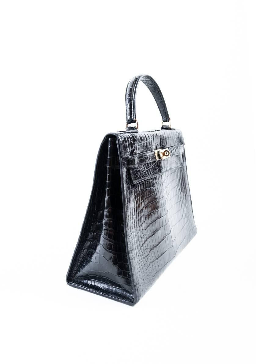 Hermes Kelly 32 Vintage Black Crocodile Bag Spa Hermes Invoice From 2017 In Good Condition For Sale In Paris, FR
