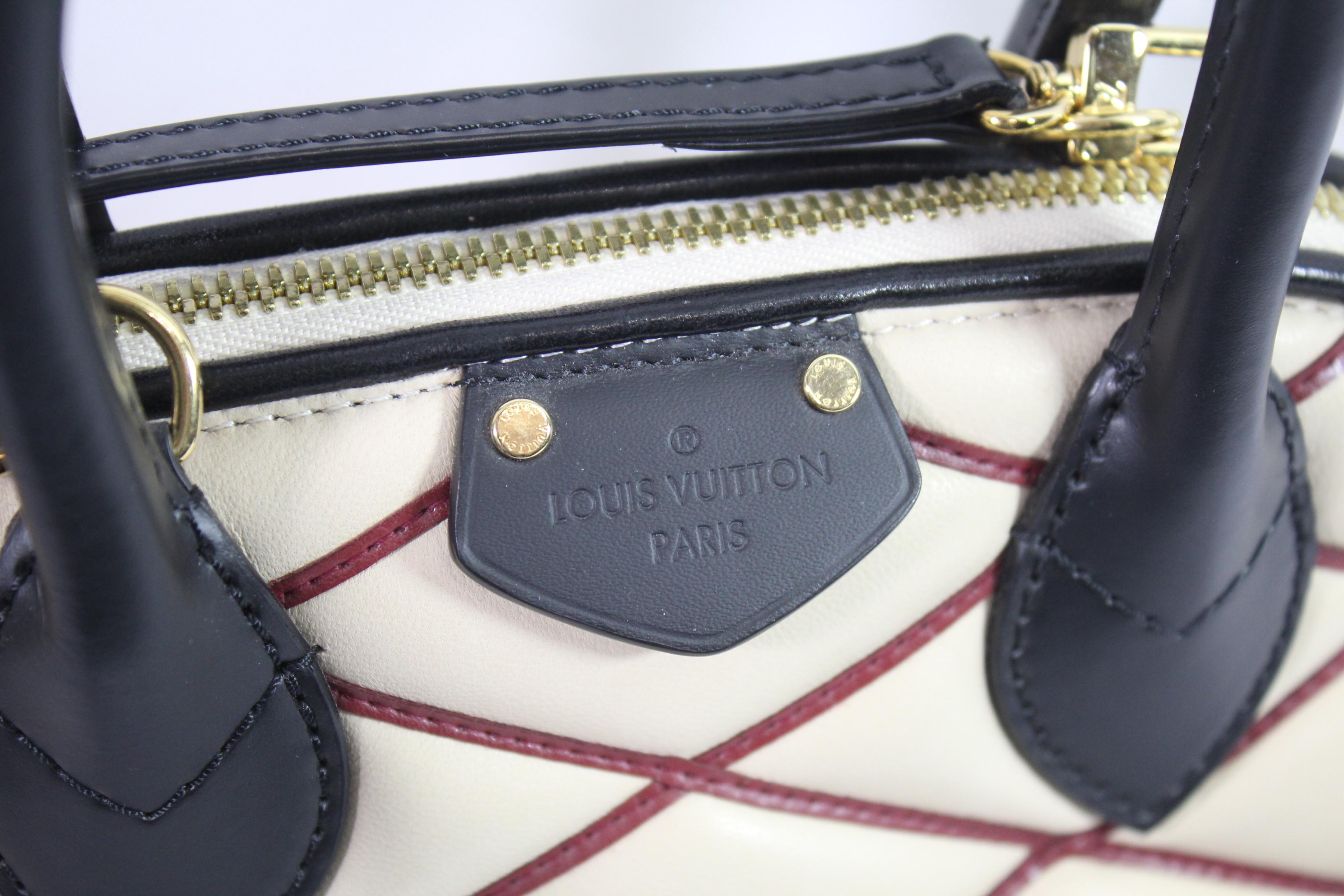 Nice Louis Vuitton Alma BB Malletage bag created in limited edition so no longer available in the shop.

Sold with strap and dust bag.

Good condition, some light signs of wear