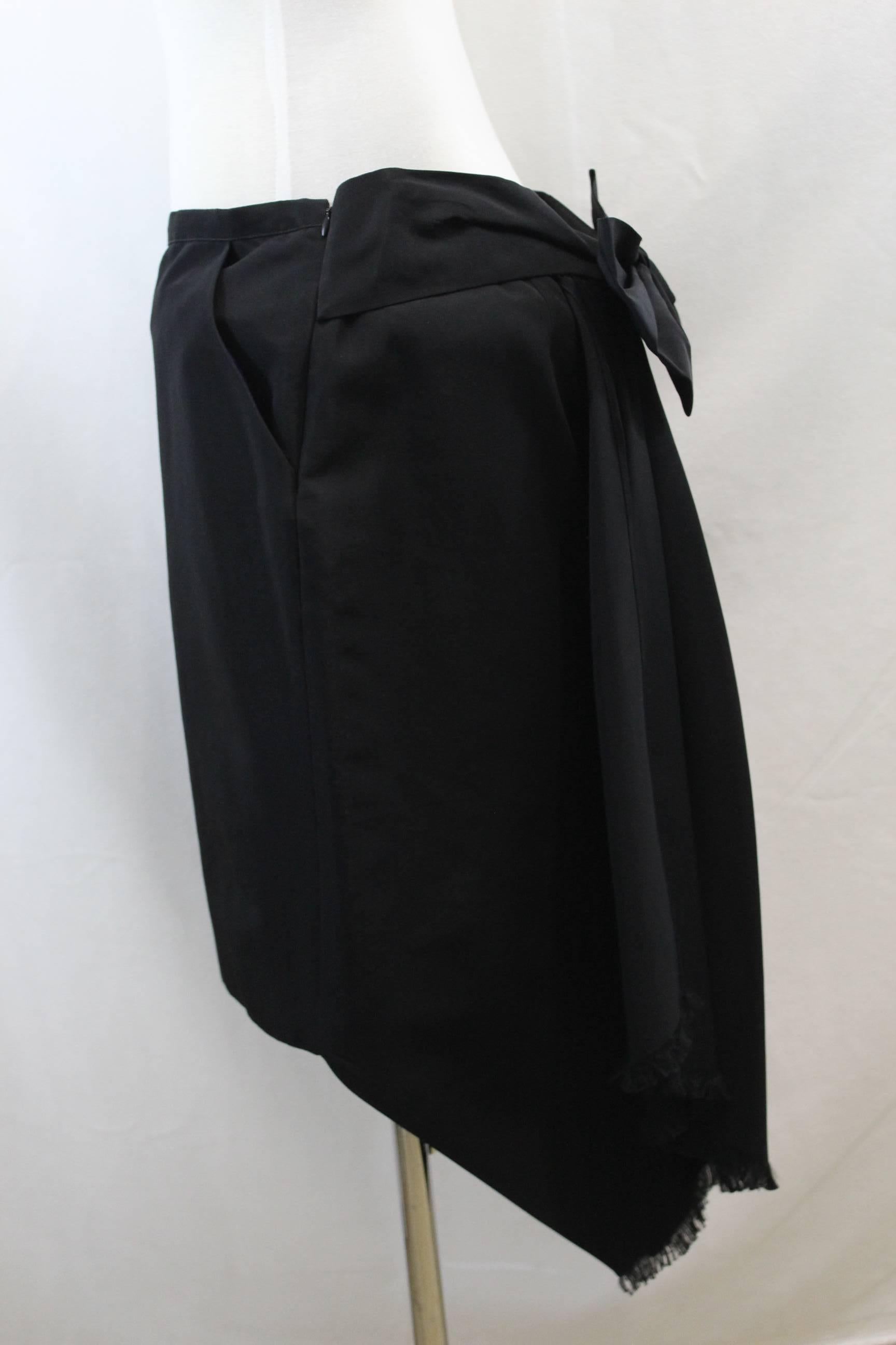 Black Jean Paul Gaultier Back Ribbon Skirt. Size 14 (44)