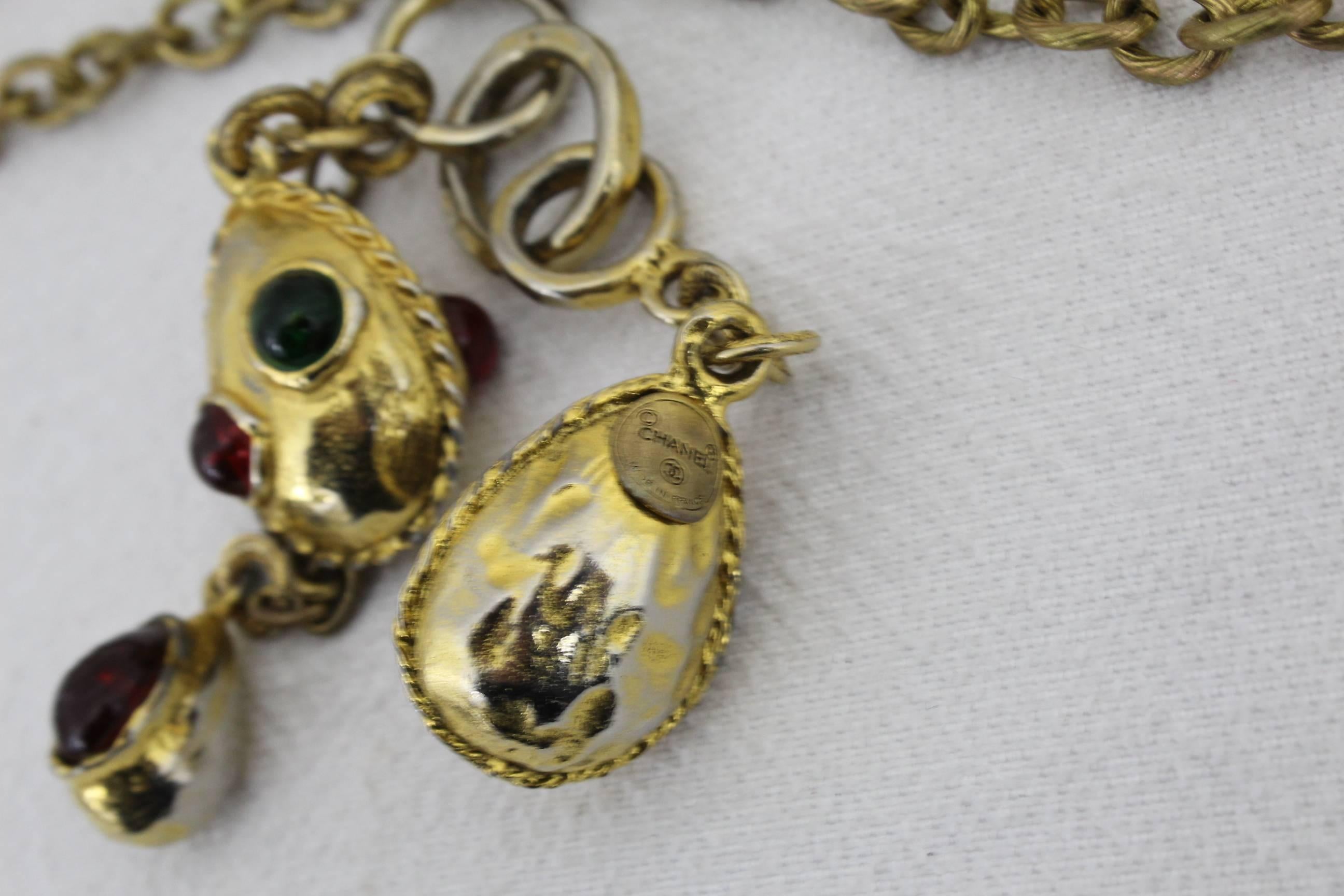Women's or Men's Chanel Vintage Drop Golden Metal Drop Necklace fom the 80's