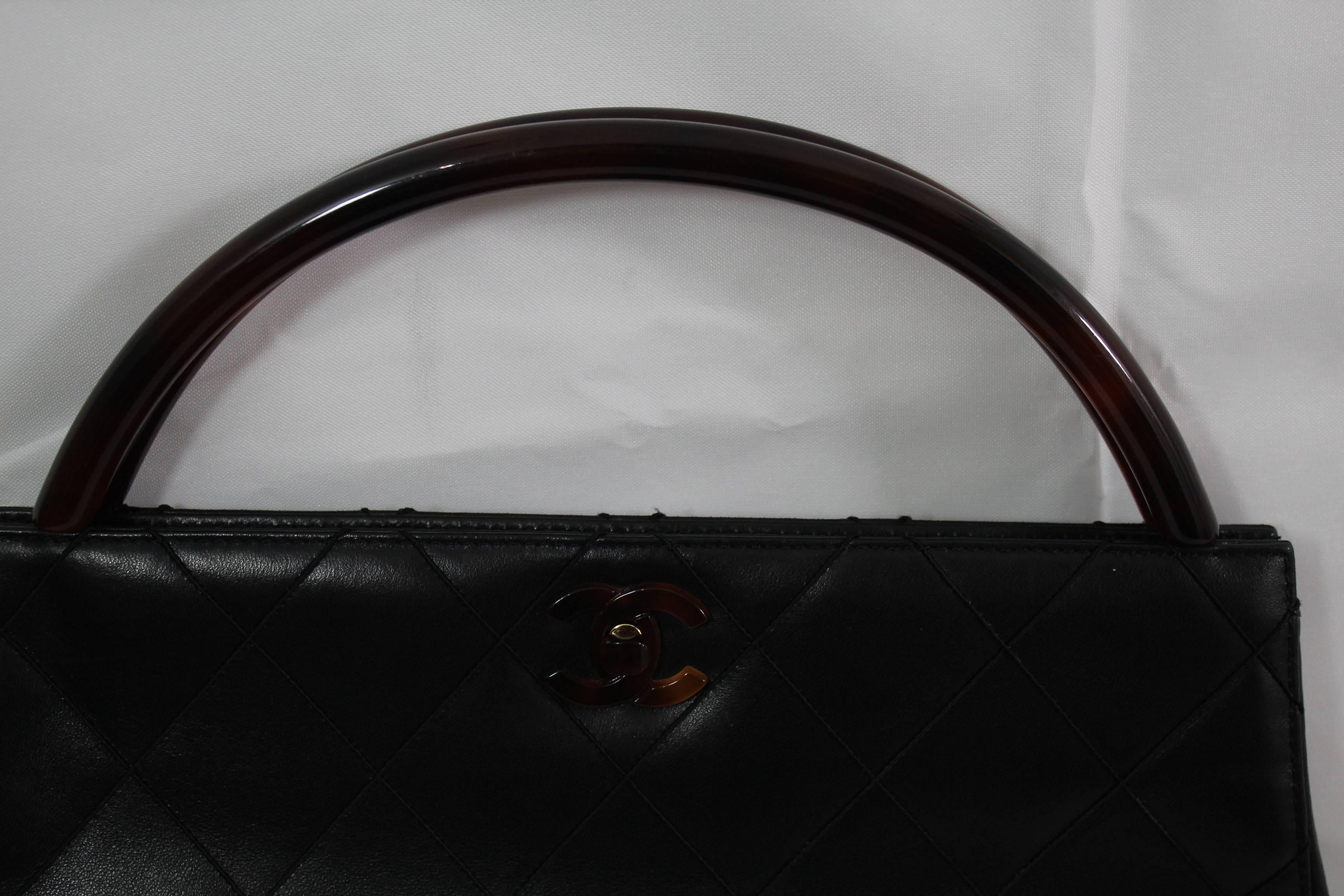 Chanel Black Quilted Lambskin Leather and Bakelite Vintage bag  In Excellent Condition In Paris, FR