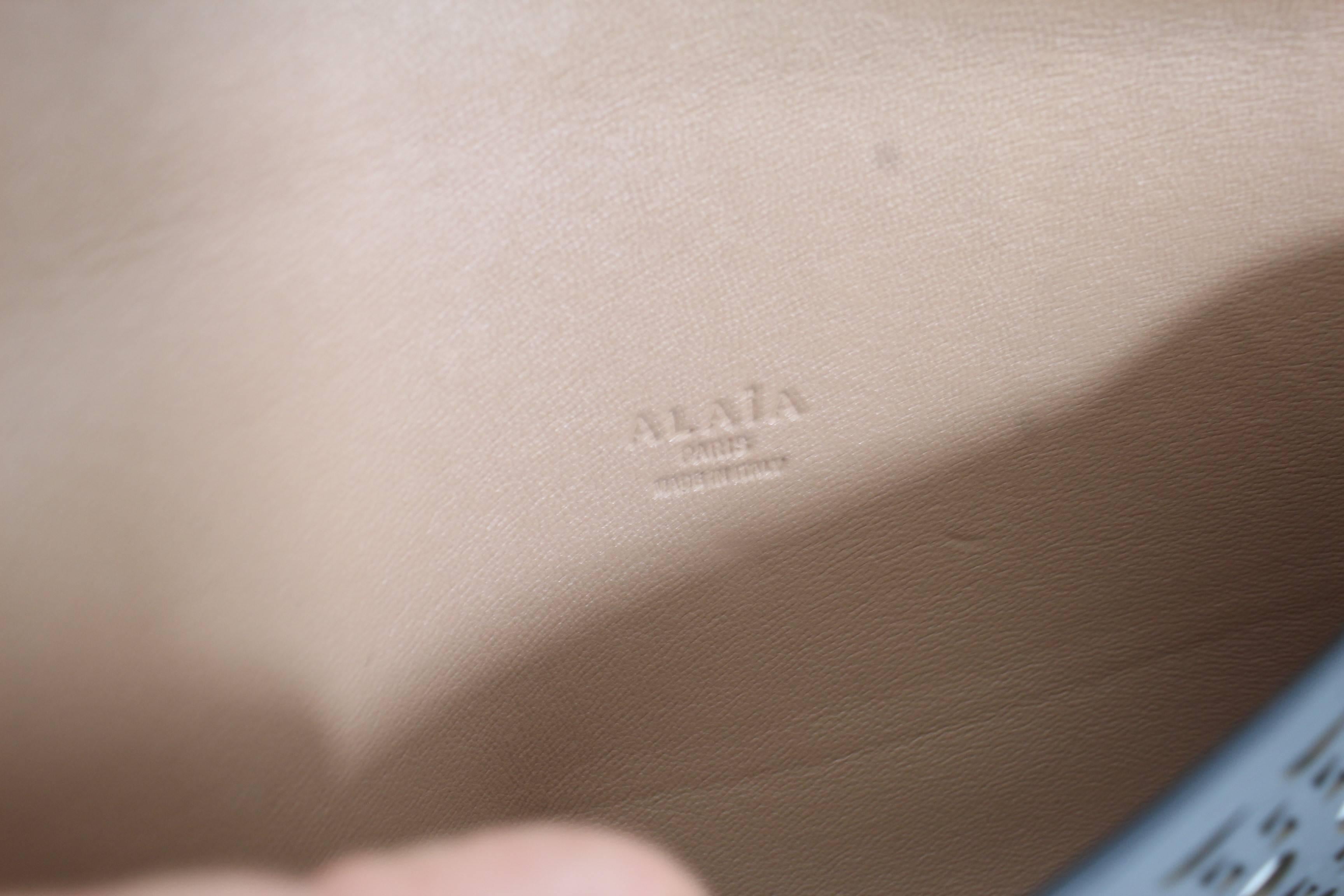 Alaia Small Perforated Pouch / Cluth. New in Box In New Condition In Paris, FR