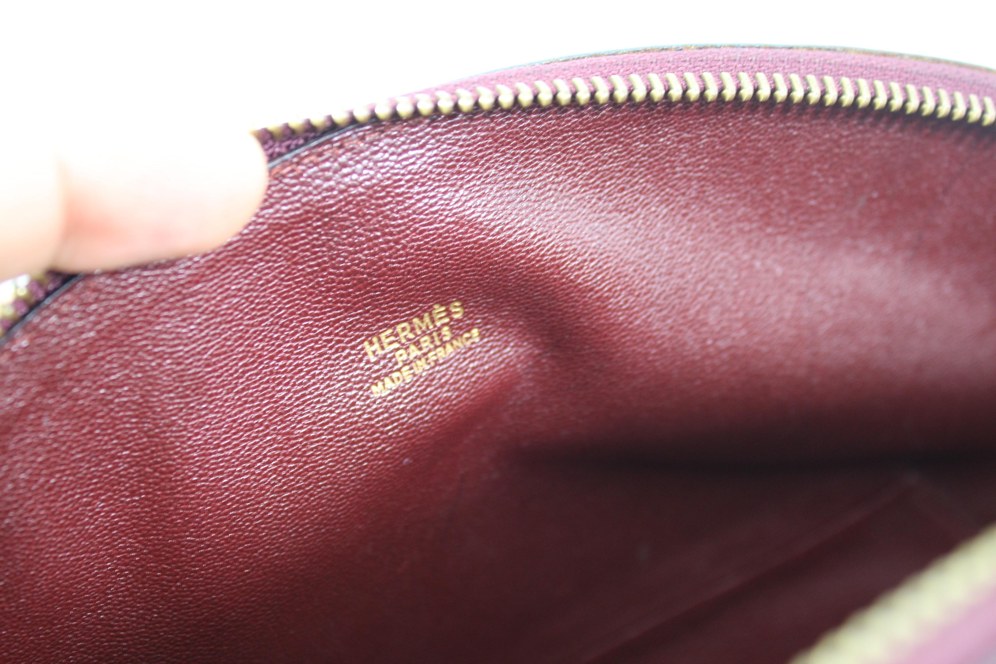 Women's Hermes Vintage Ile de Shiki Bag in Burgundy Box Leather. 