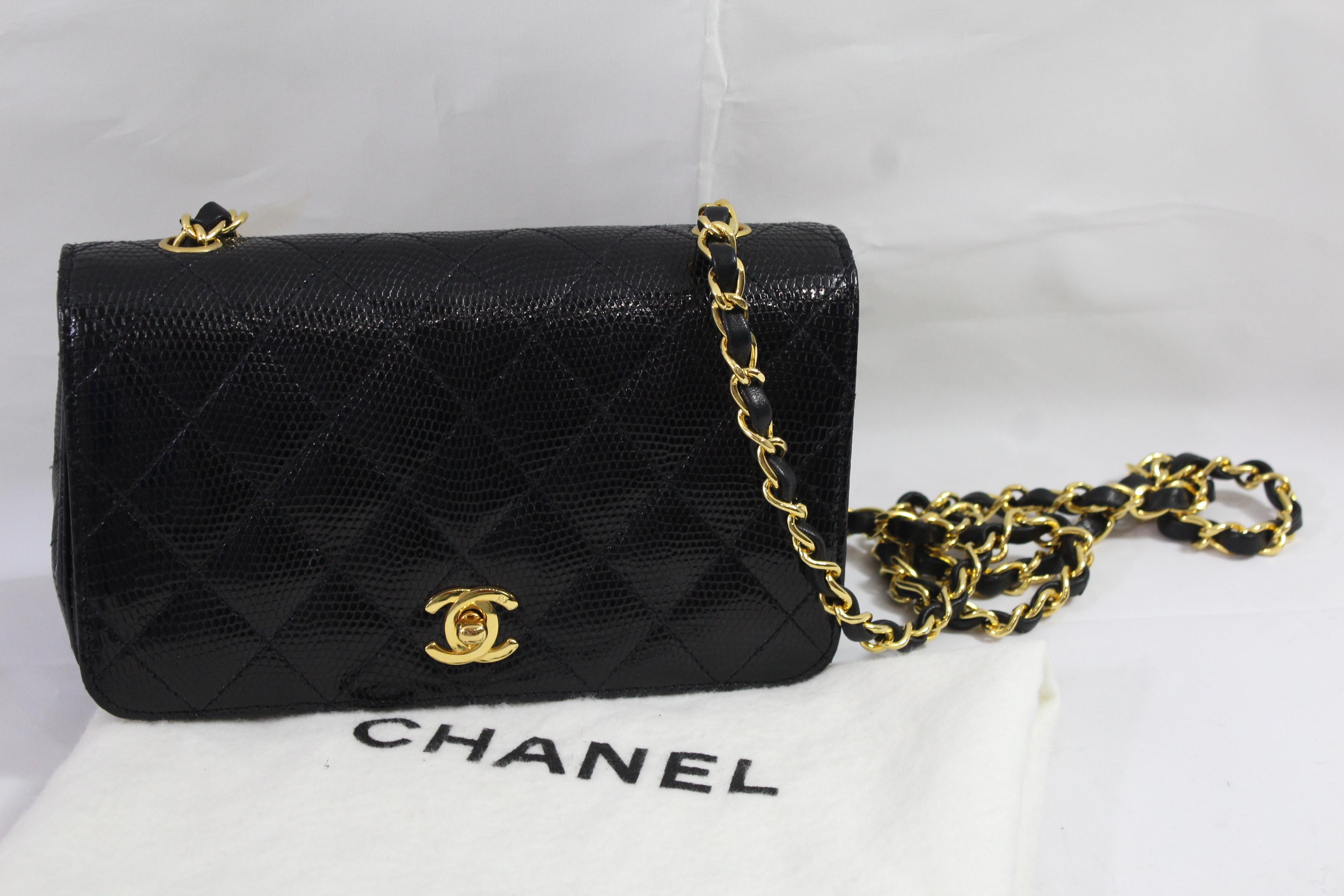 Black Chanel Mini 20 cm Lezard Bag with Golden Hardware 4