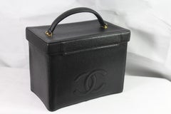 Chanel Vintage Rigide Vanity Case 90s Caviar Leather