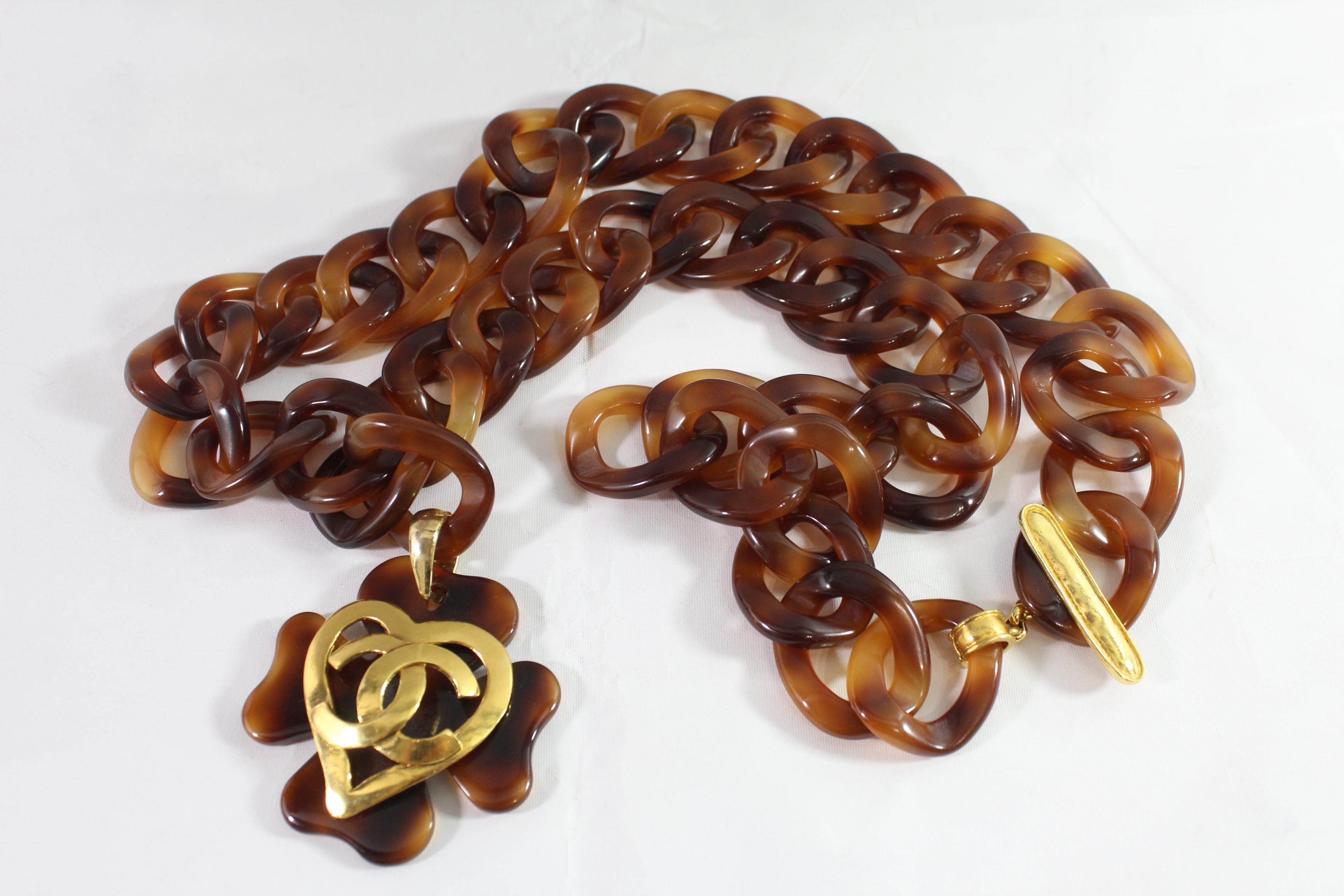 1995 Chanel Heart Vintage Necklace in  Bakelite Tortoise Style For Sale 1