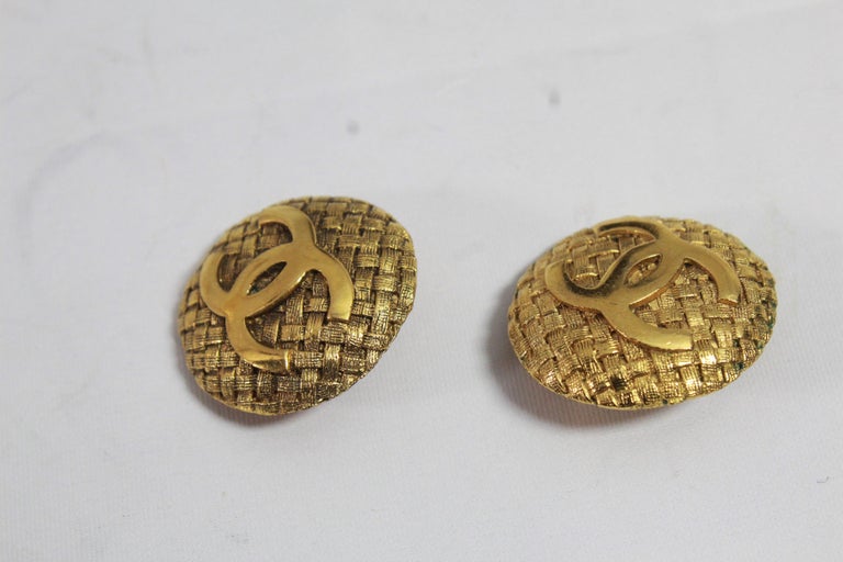 90's Chanel Vintage Double C Earrings in Gold-Plated Metal at 1stDibs