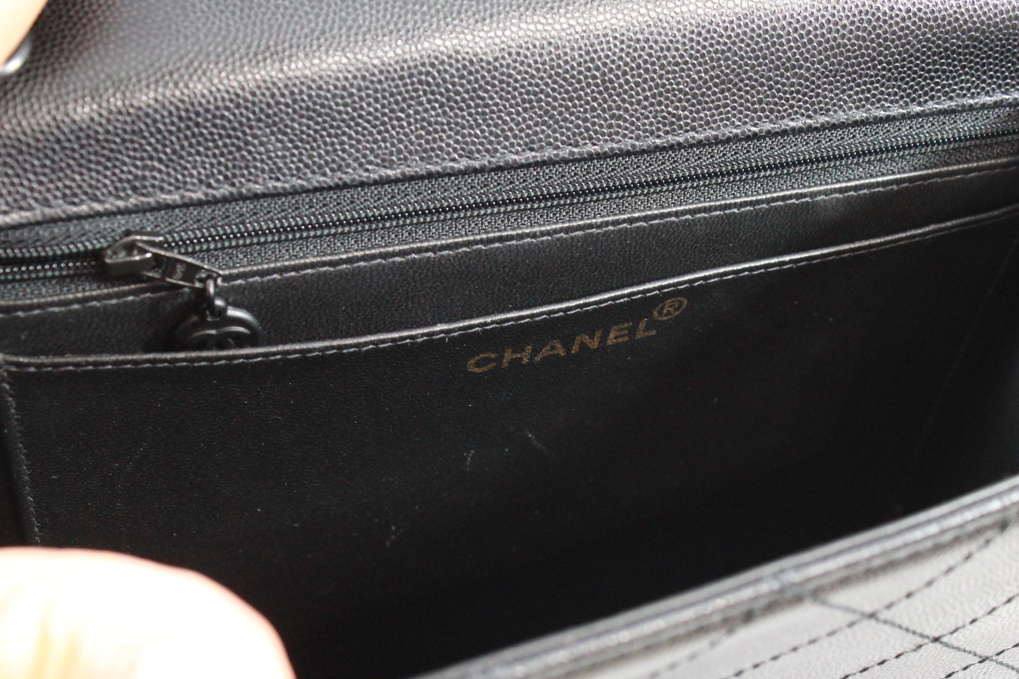 1998 Chanel All Black Shoulder Bag For Sale 3