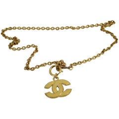 Chanel Vintage Golden metal Double C necklace at 1stDibs