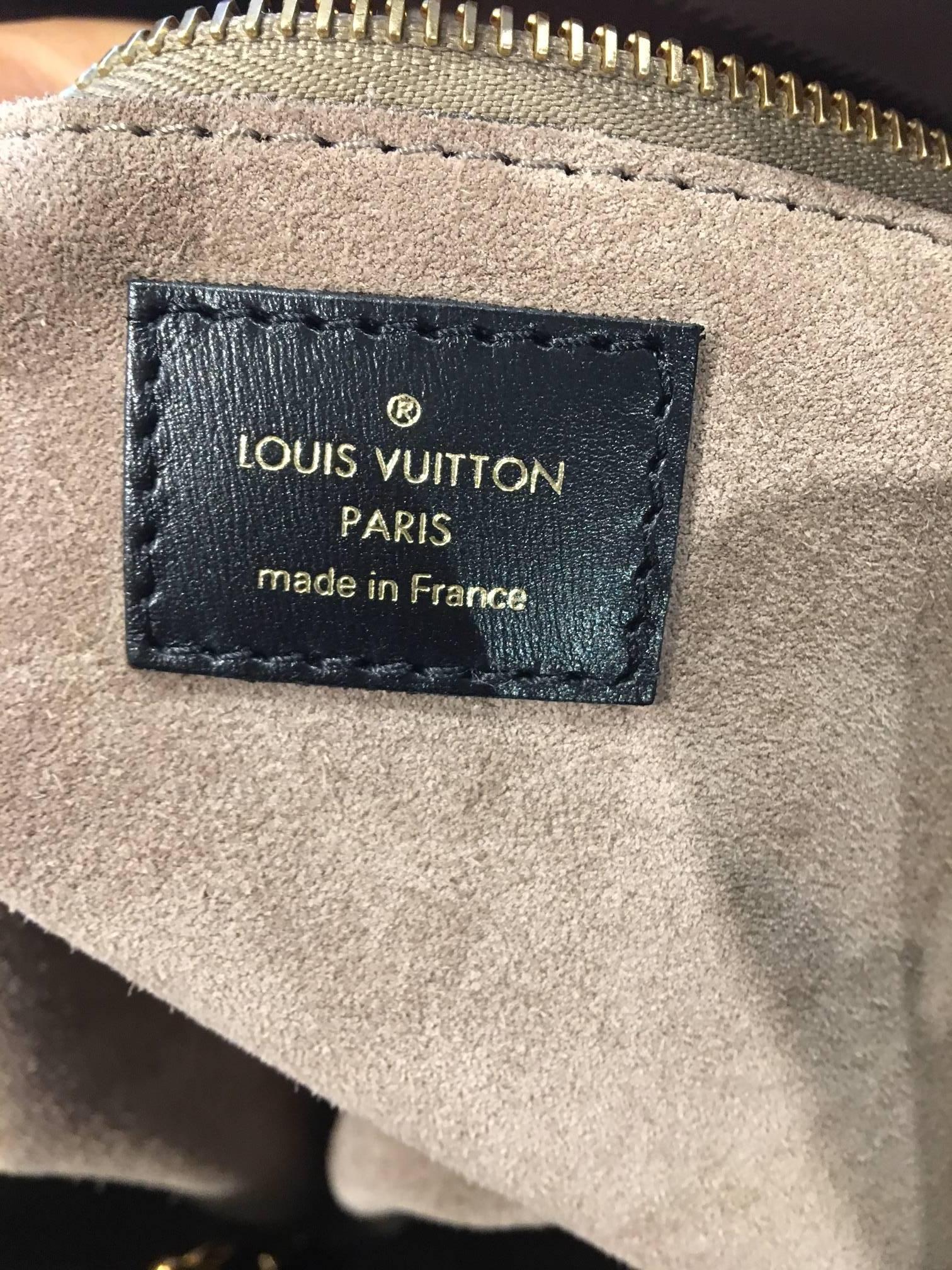 Women's or Men's 2013 Louis Vuitton W Bag GM Tote