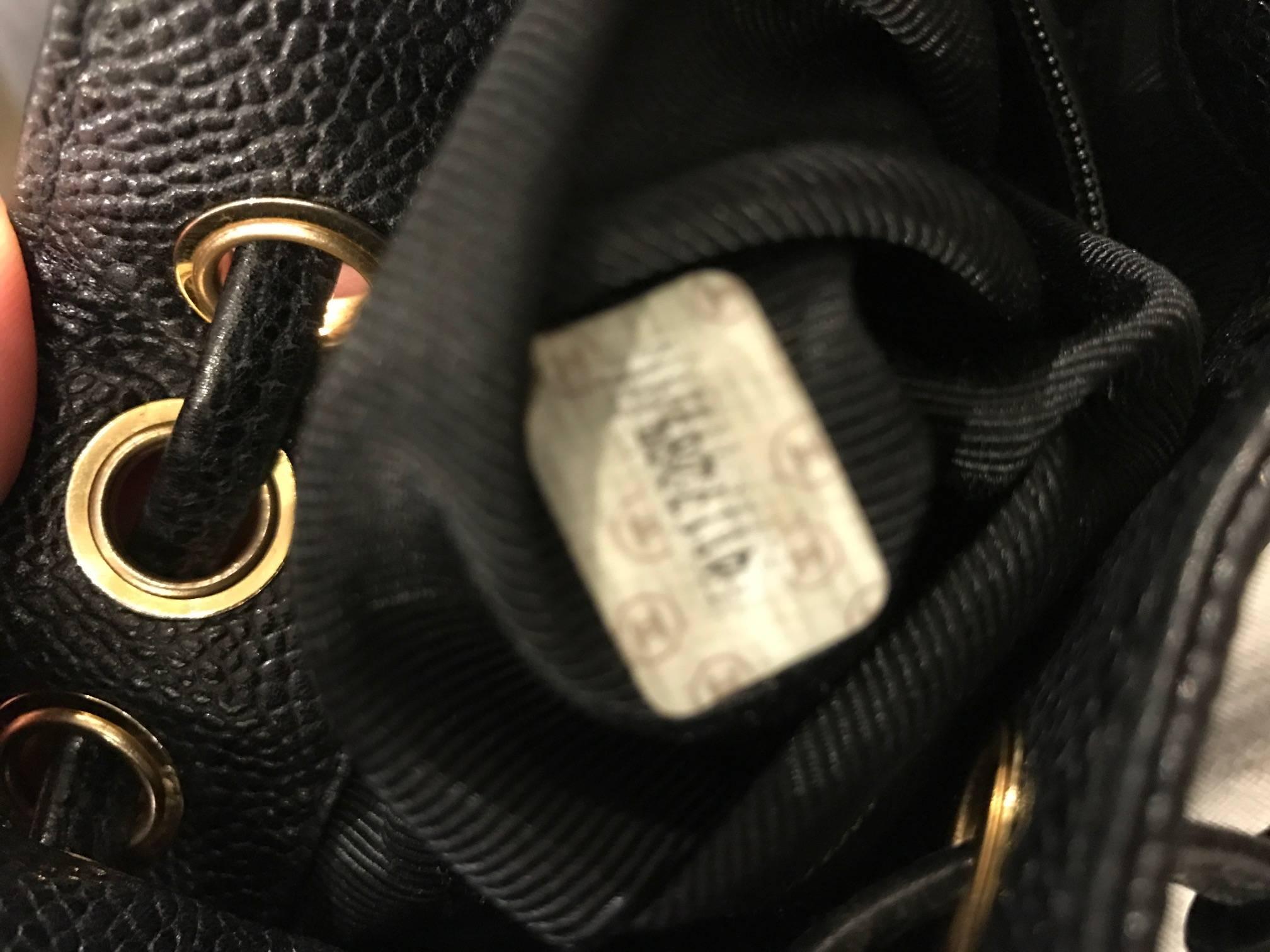 Chanel Caviar Quilted Drawstring Bag  In Good Condition In Roslyn, NY