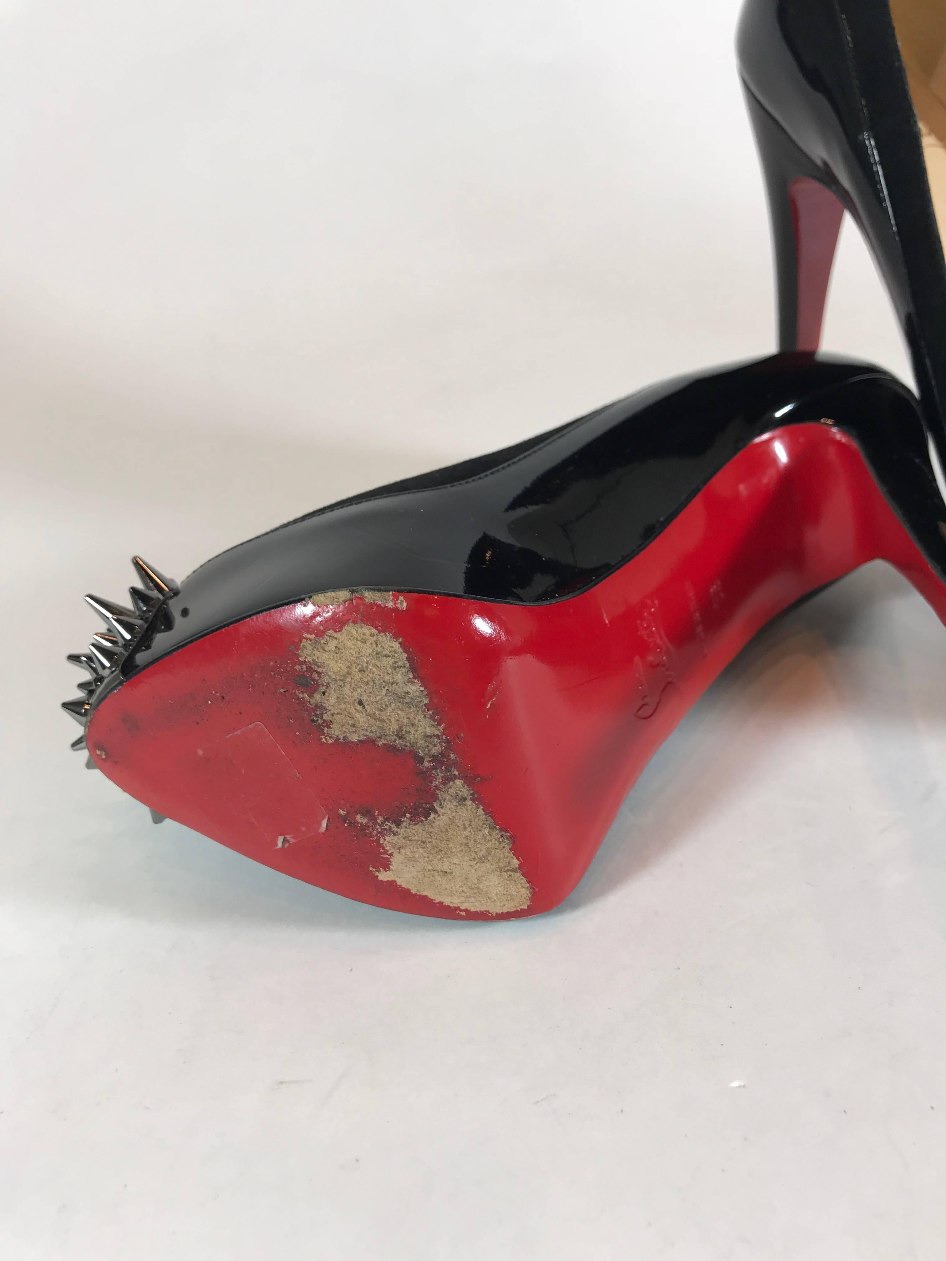 Christian Louboutin Asteroid Spike-Toe Pump For Sale 5