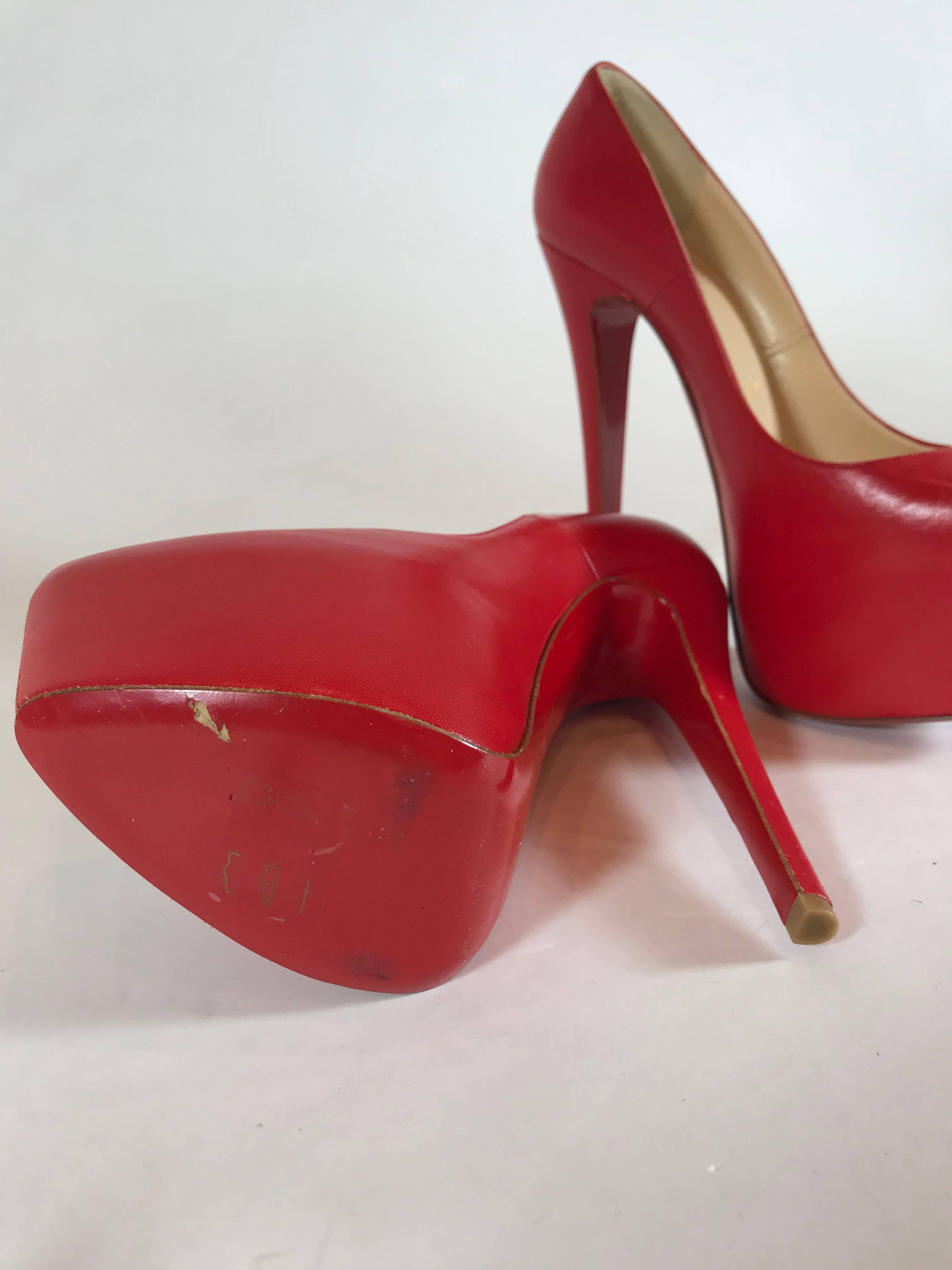 Christian Louboutin Daffodil Red Leather Pump For Sale 3