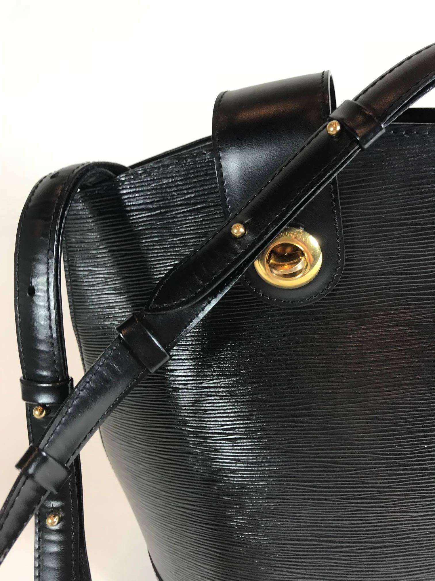 Louis Vuitton Epi Cluny Bag For Sale 2