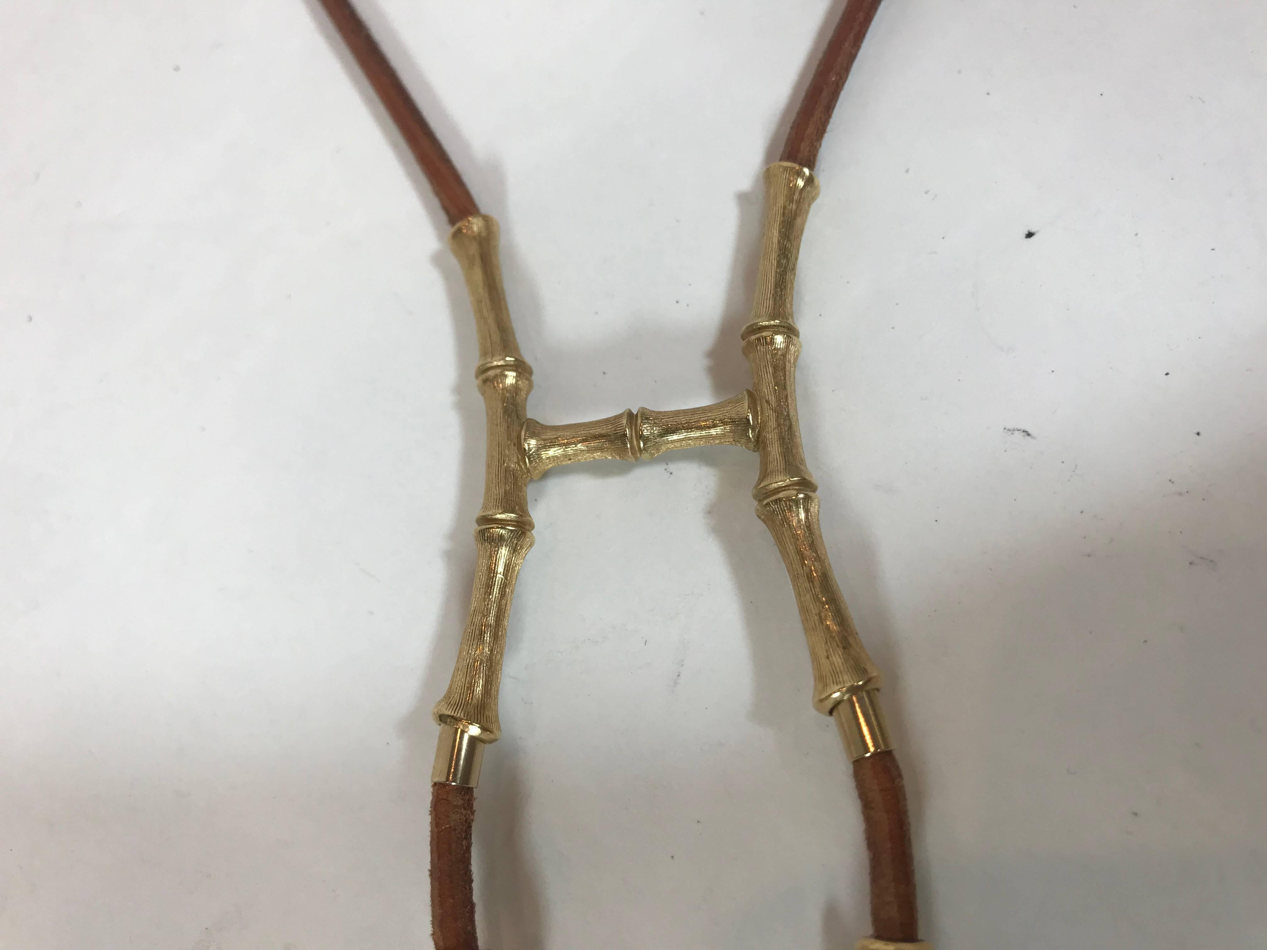 Hermès Gold Brown Rare Plated Bamboo H Scarf Clip Necklace In Excellent Condition In Roslyn, NY