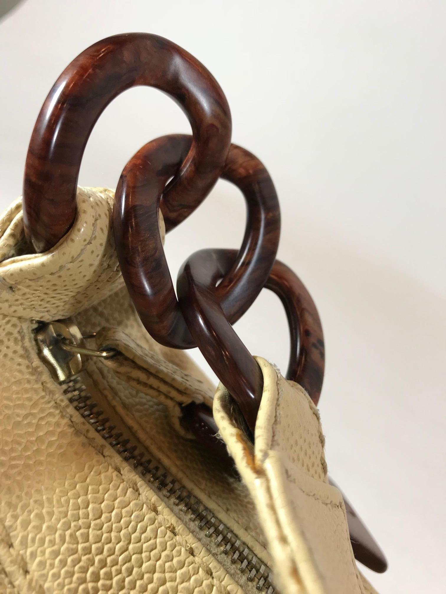 Chanel Beige Caviar Leather Shoulder Bag For Sale 2