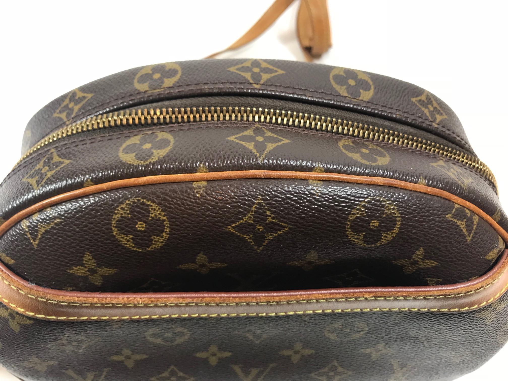 Louis Vuitton Monogram Blois Bag For Sale 3