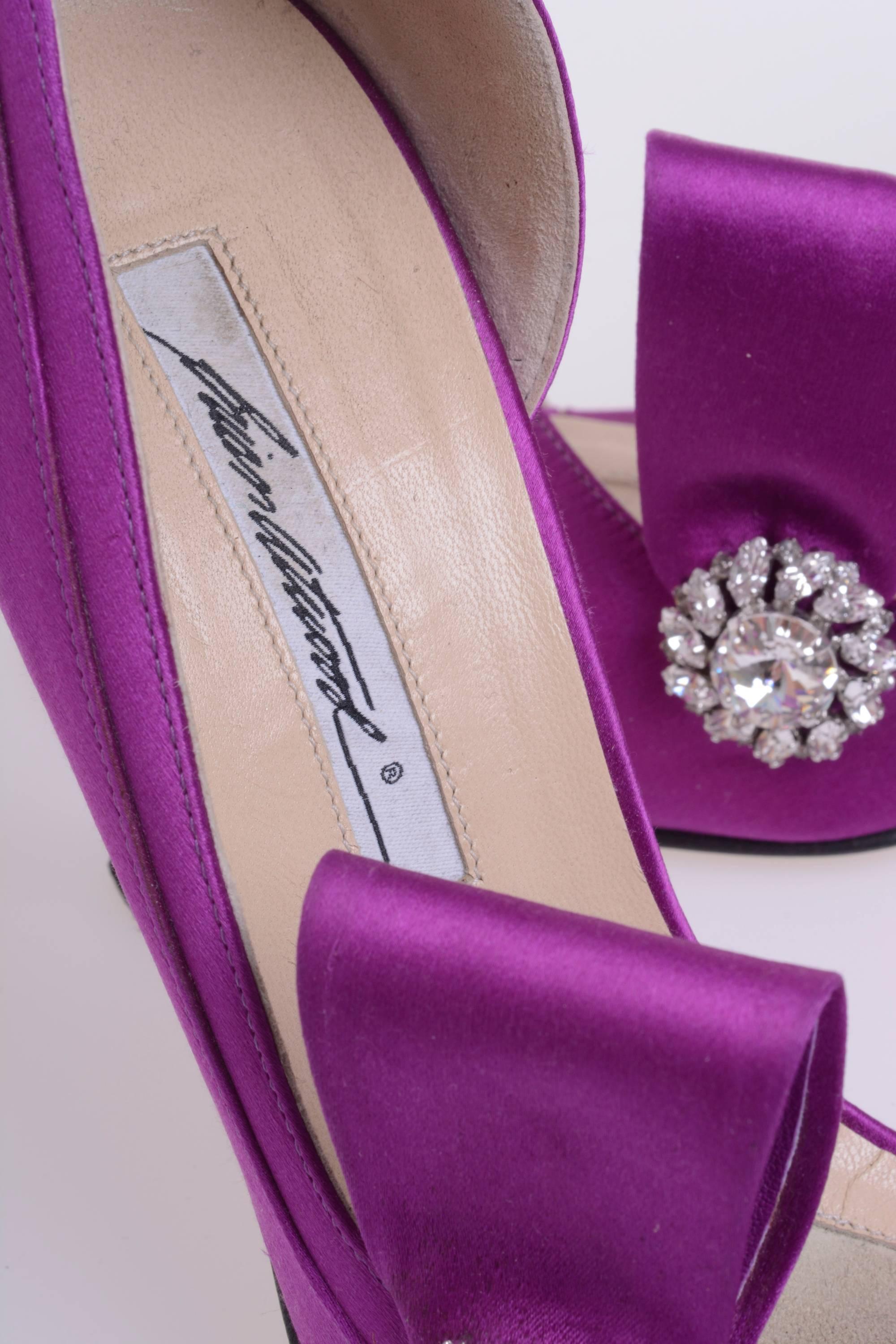 Brian Atwood d'Orsay Pump Shoes in Purple Satin  In Excellent Condition For Sale In Milan, Italy