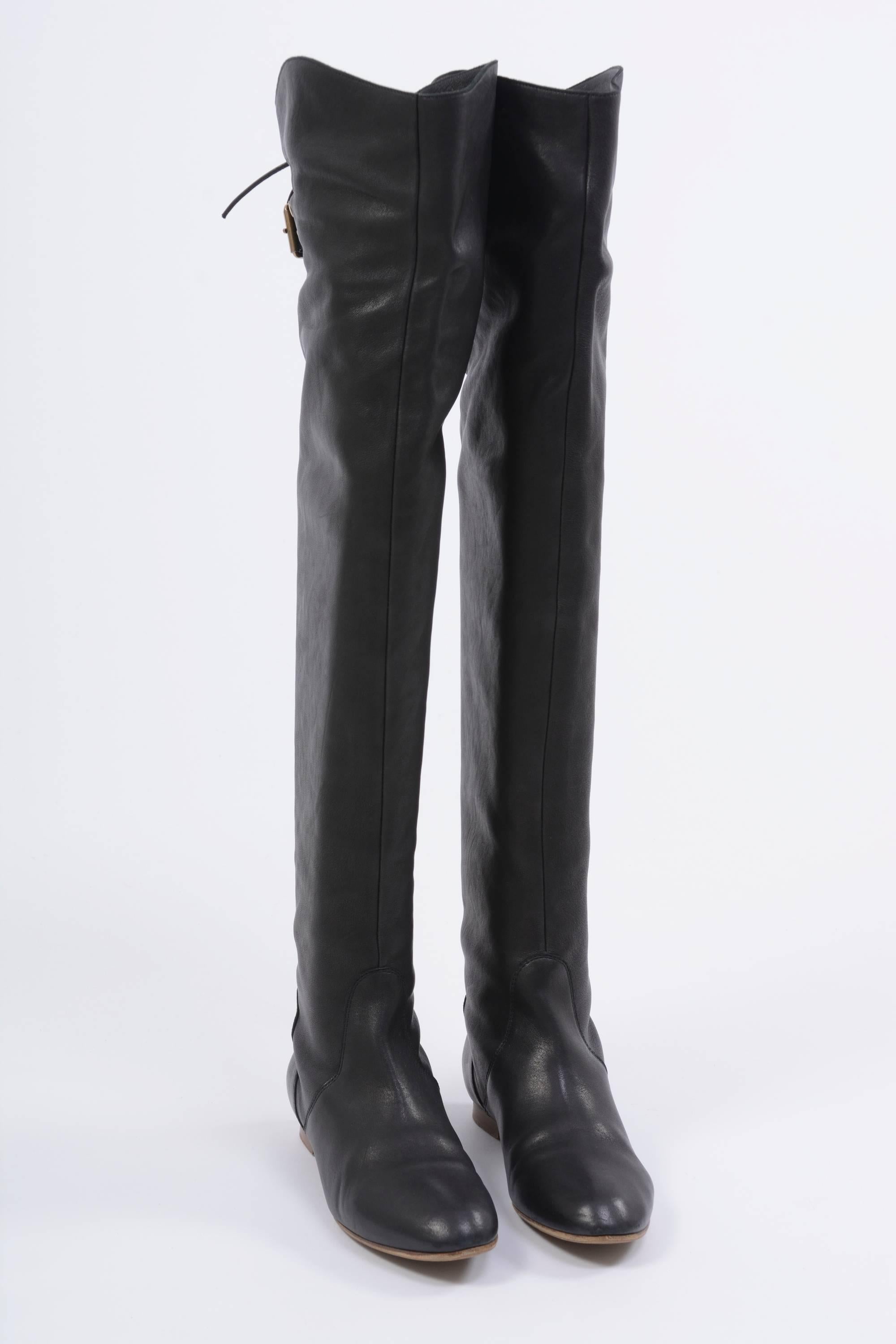 Chloe Black Leather Thigh Flat Boots In Excellent Condition For Sale In Milan, Italy
