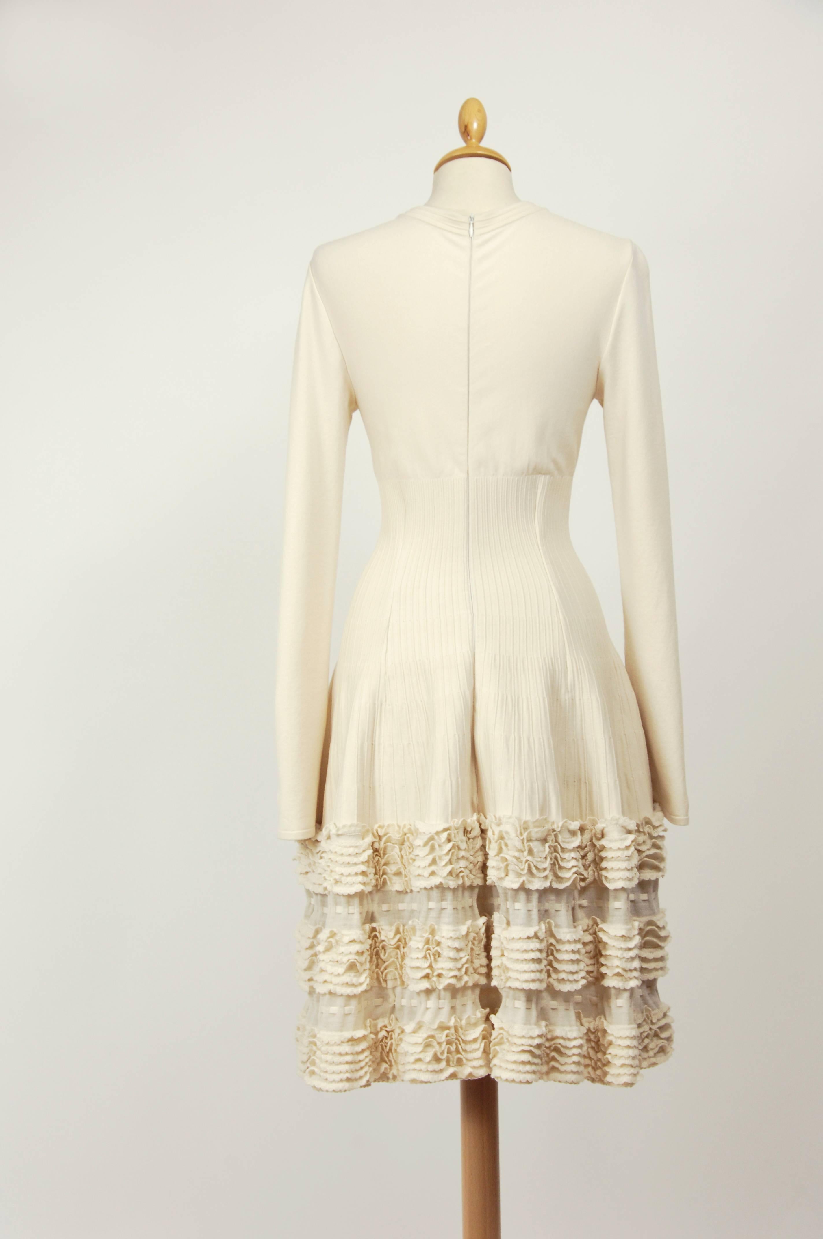 Alaïa Wool Knit Stretch Ruffle Dress In Good Condition For Sale In Milan, Italy