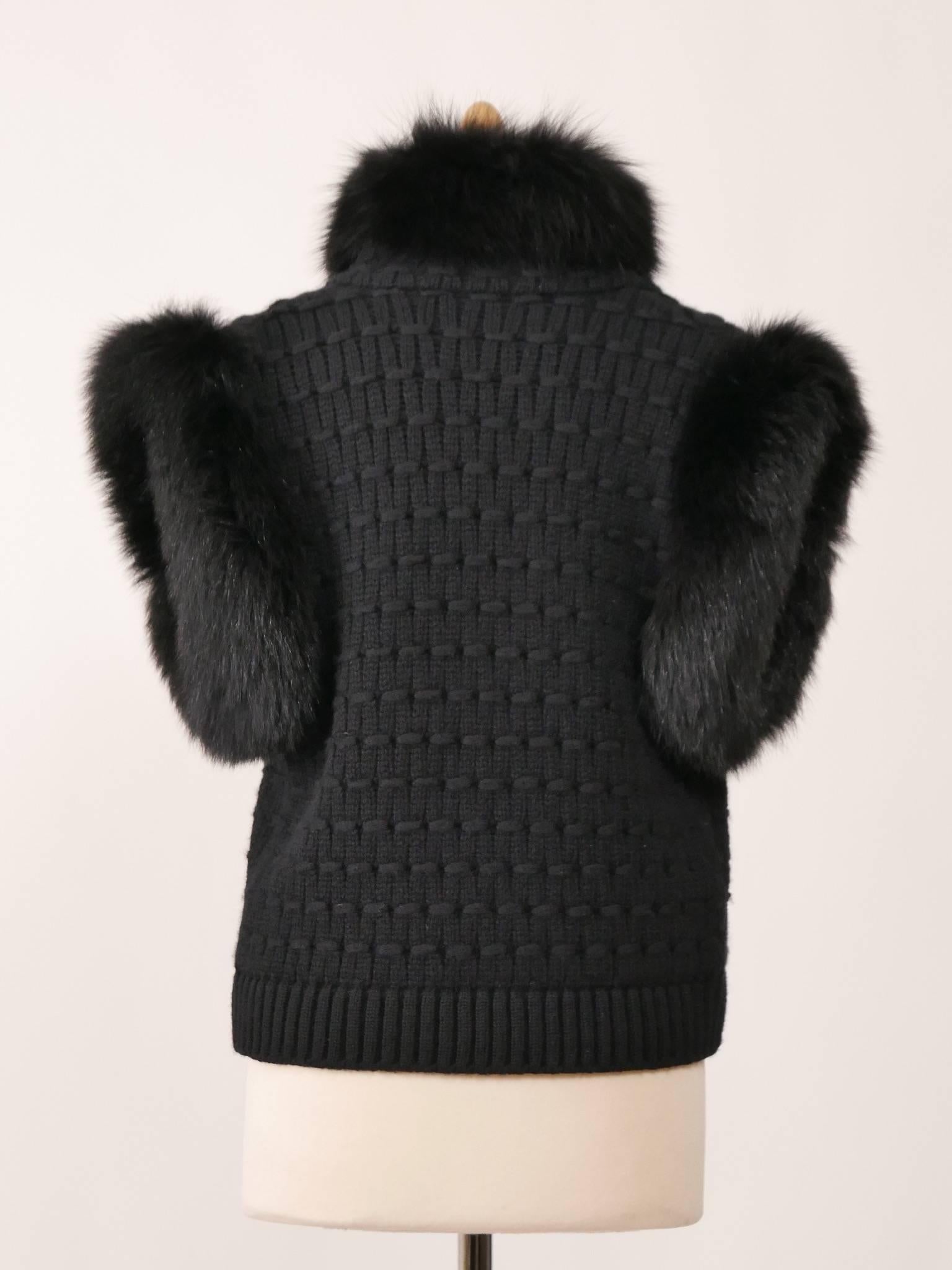 Valentino Black Cashmere and Fox Fur Sweater Vest Jacket In Good Condition In Milan, Italy