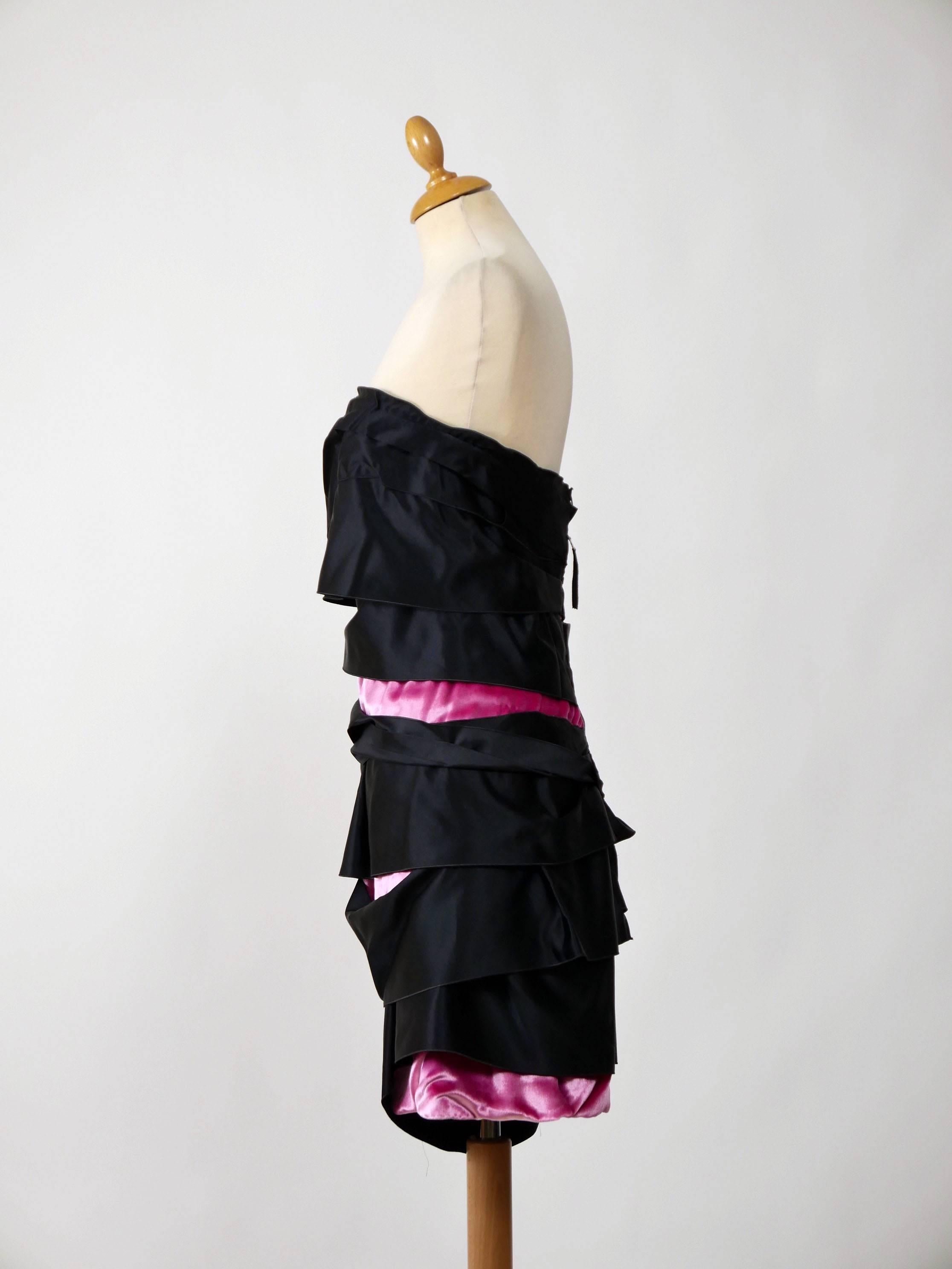 MARC JACOBS Black and Pink Strapless Mini Dress In Excellent Condition For Sale In Milan, Italy